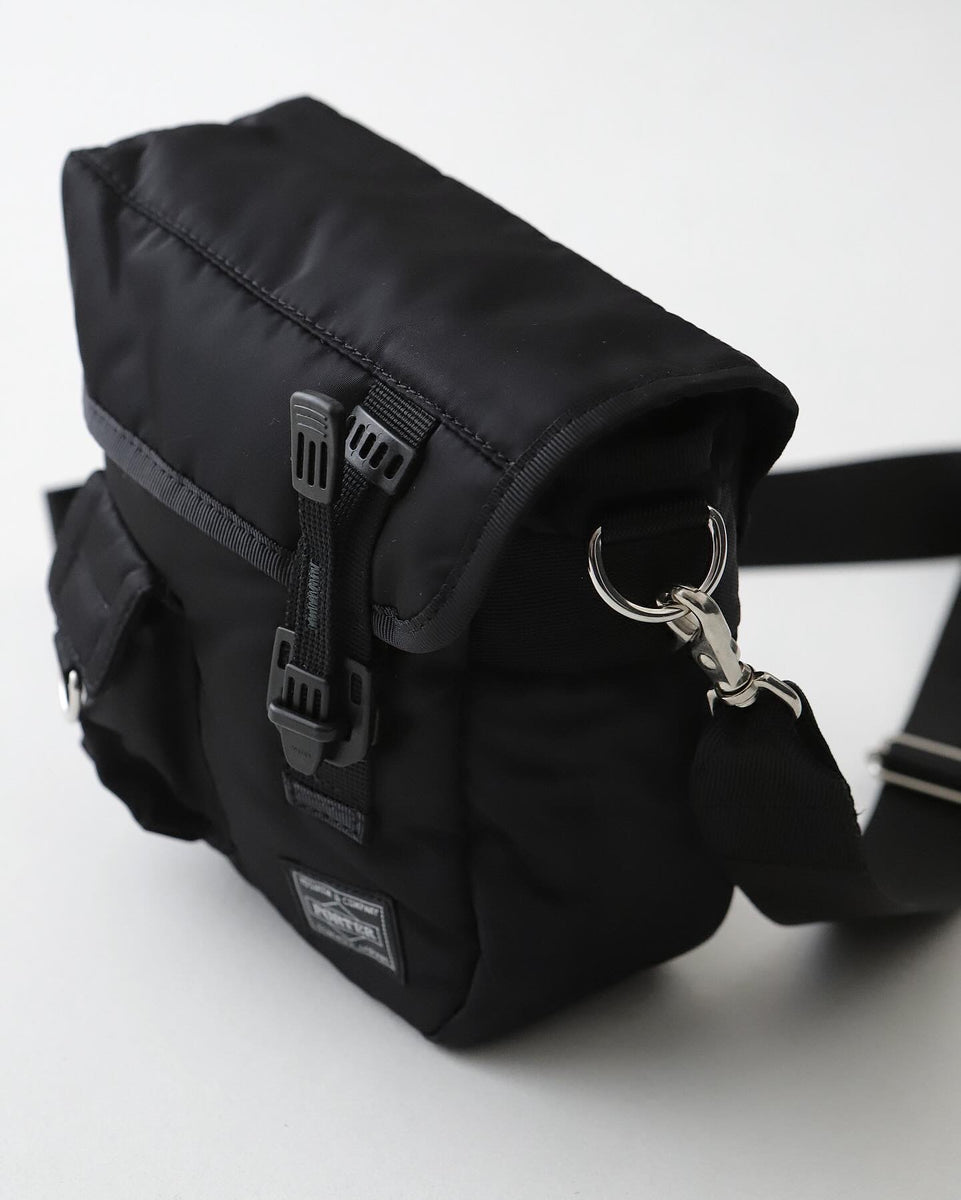 PORTER ×コムデギャルソン メッセンジャーバッグ COMME des GARCONS JUNYA WATANABE MAN×PORTER(コムデギャルソン