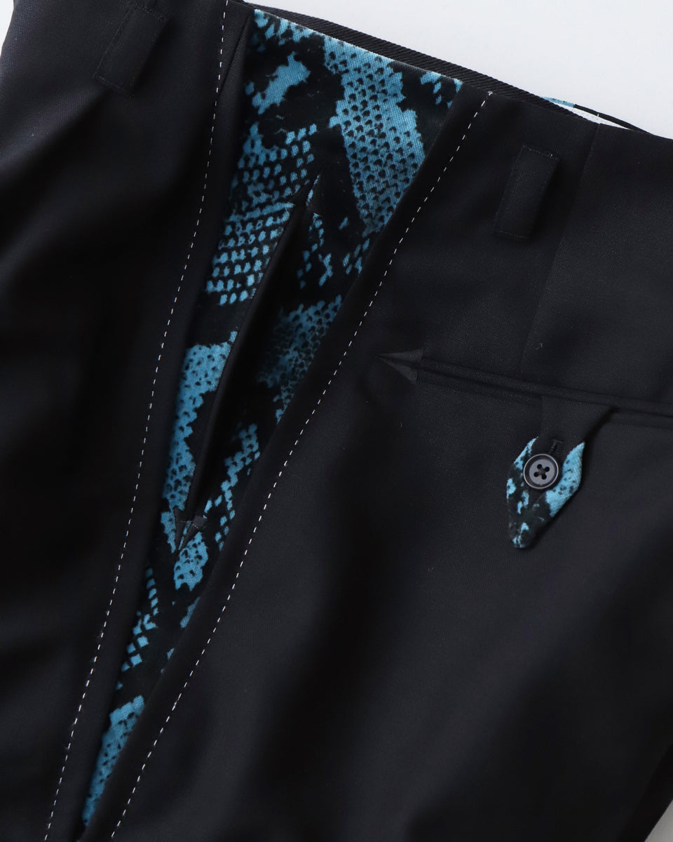 02F94909-4ABB-4A20-9277-