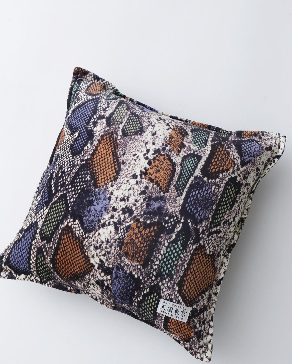 WACKO MARIA PYTHON VELVET CUSHION – NCNR WEB STORE