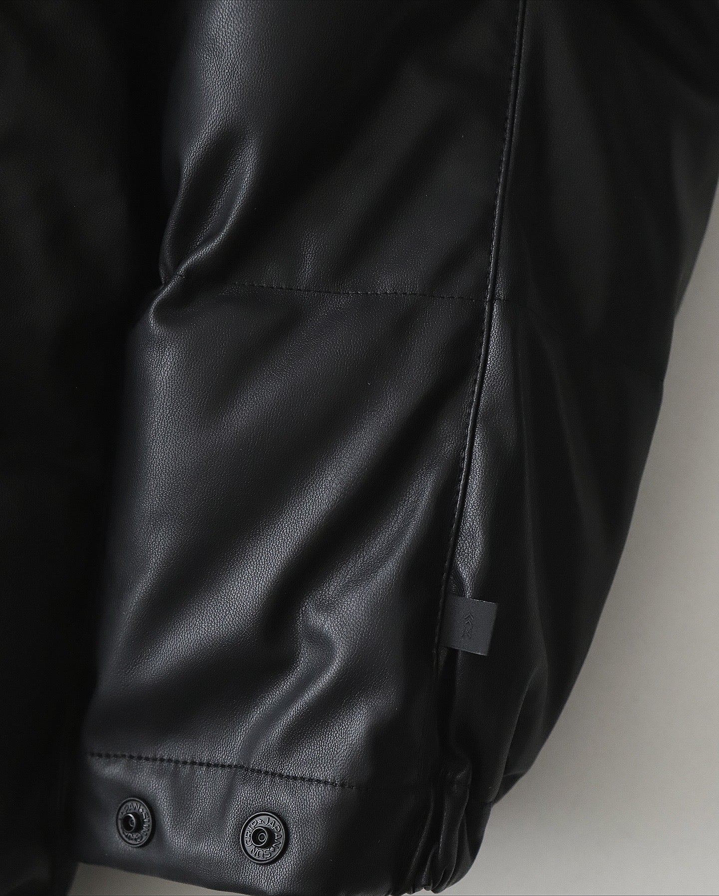 TECH 2WAY SYNTHETIC SKIN DOWN JACKET