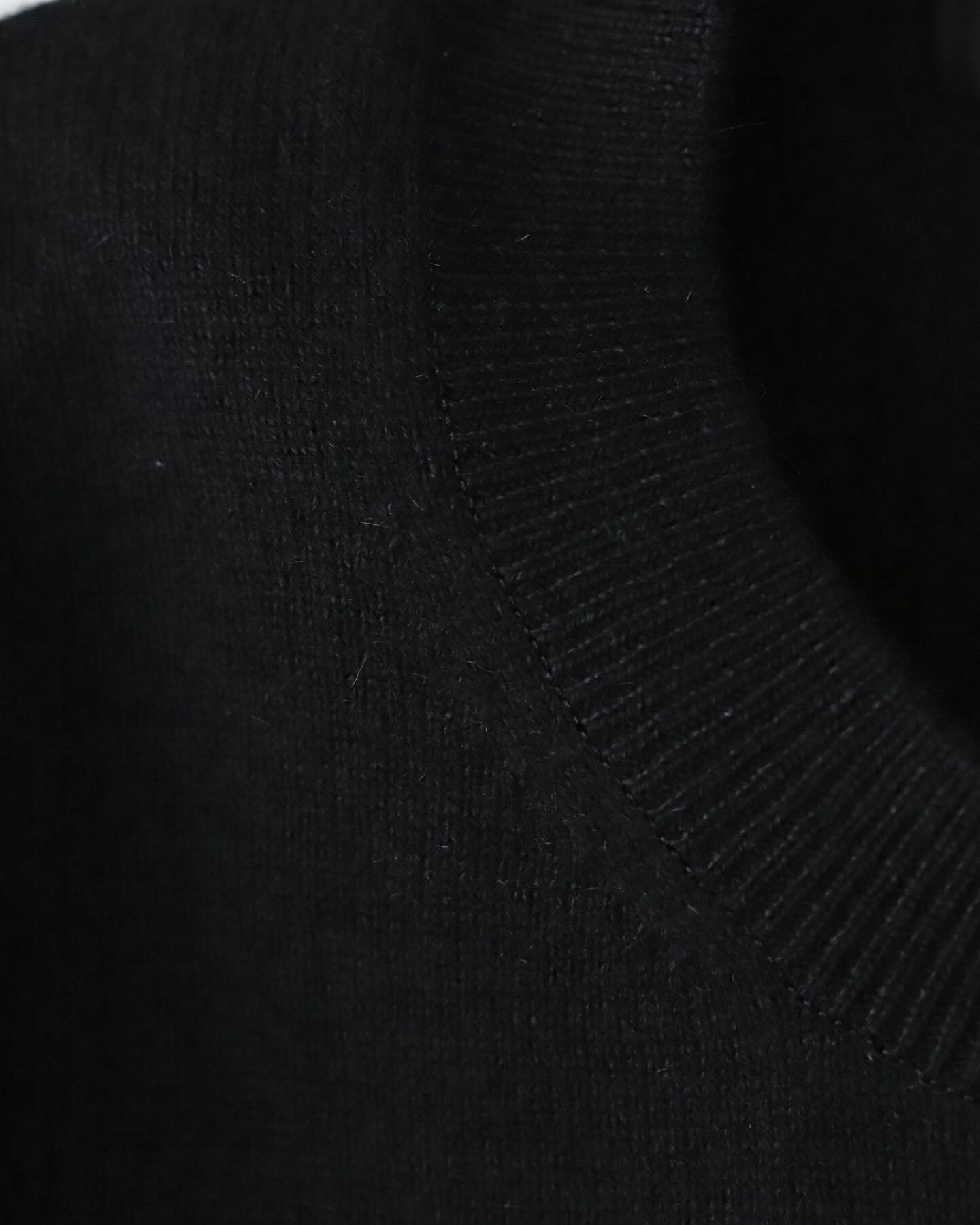 RAYON WOOL CREW NECK KNIT