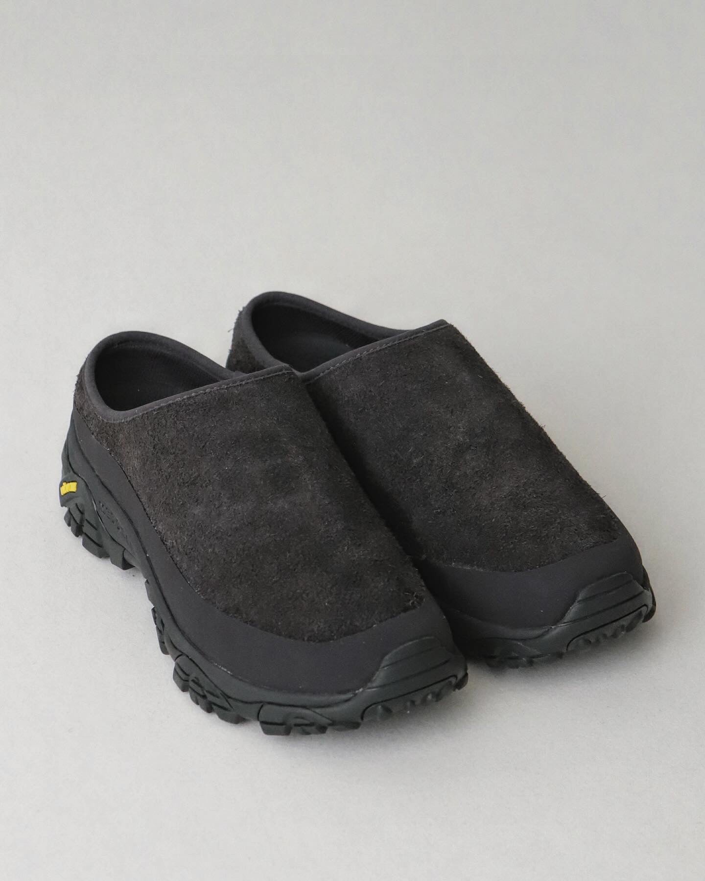 MOAB 2 SLIDE SE × YMC