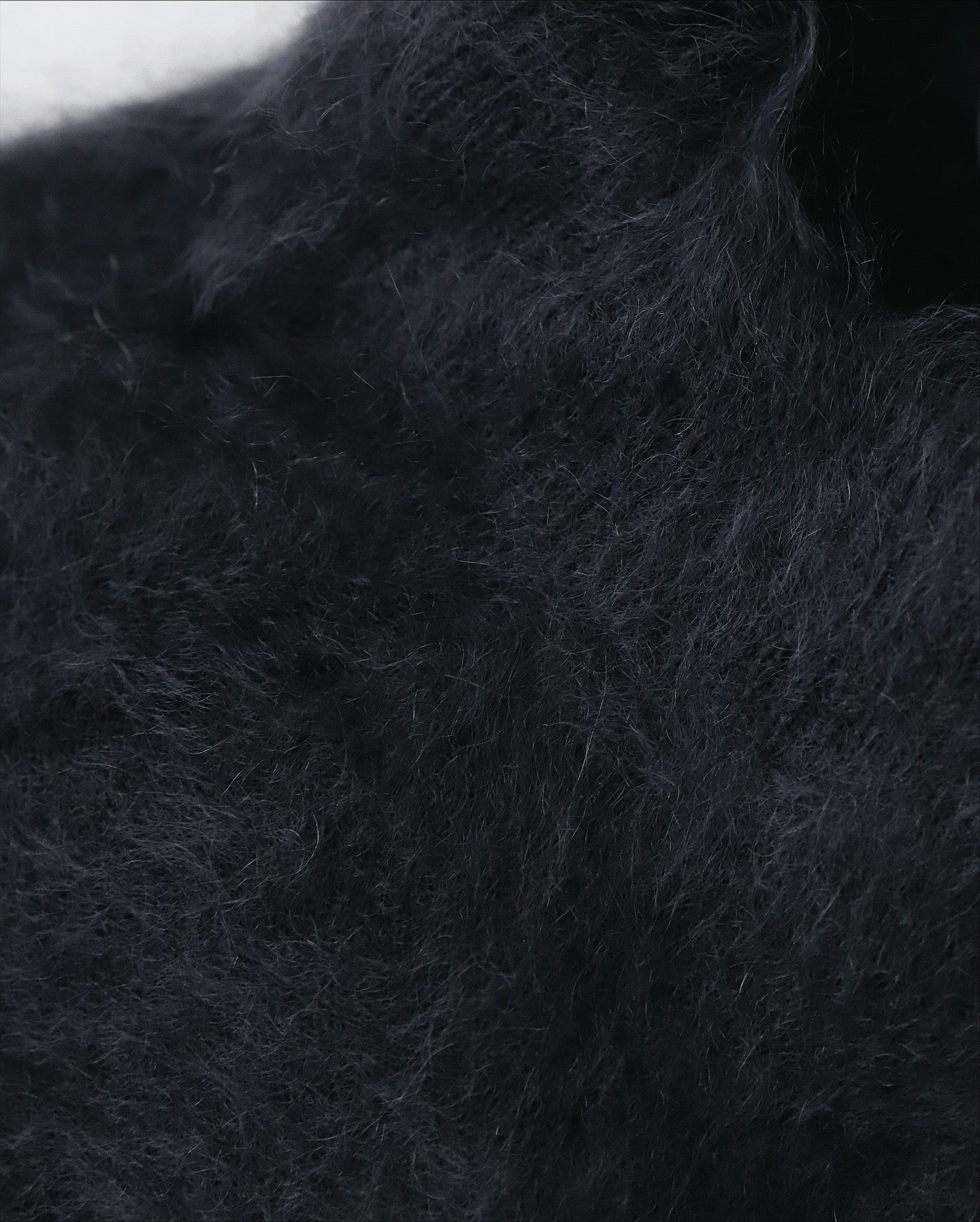 ROYAL CASHMERE FUR CREWNECK CARDIGAN（WOMEN）