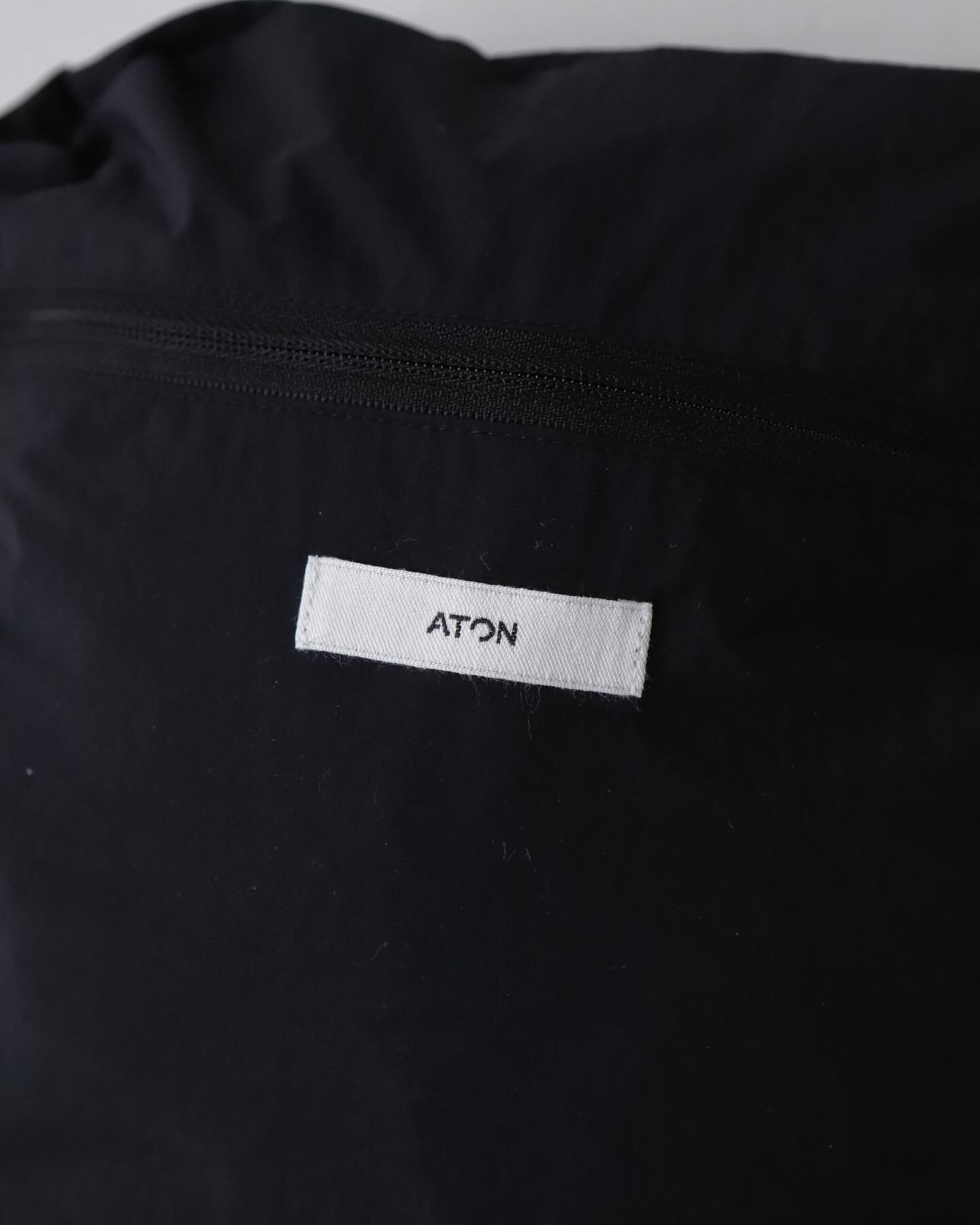 TRAVEL NYLON PACKABLE JACKET