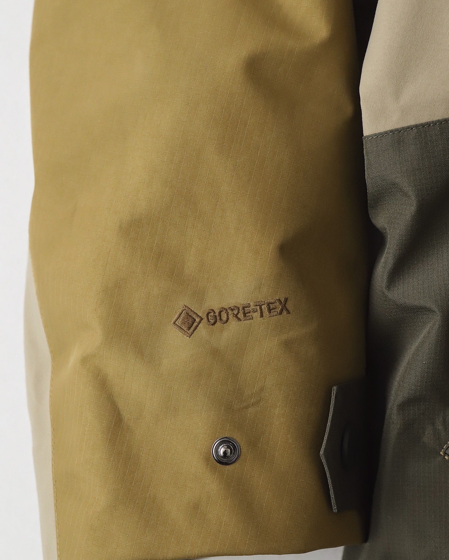 GORE-TEX BARMACAAN COAT