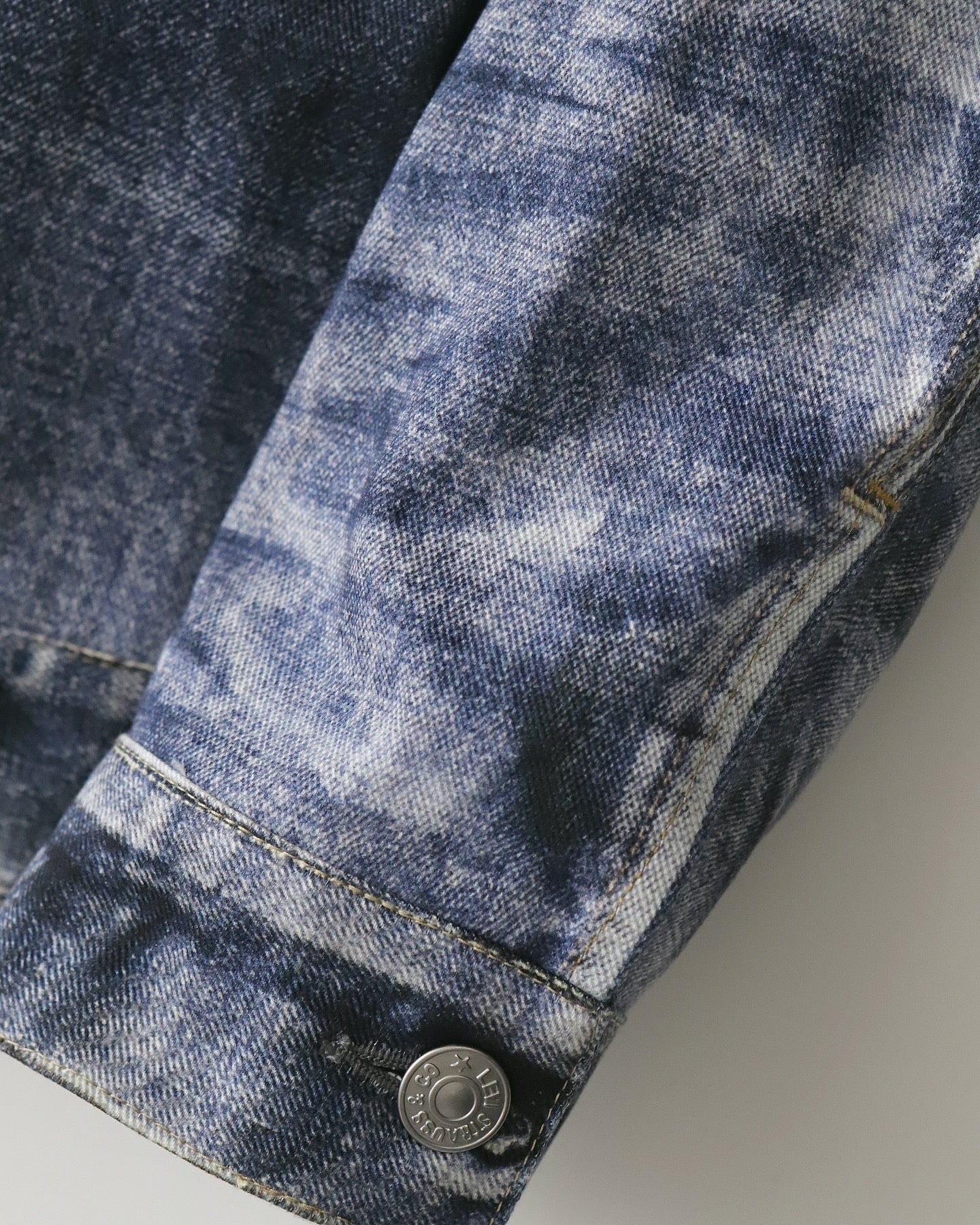 BerBerJin × Levi’s 70505 TRIPLE NAME DENIM PRINT JACKET