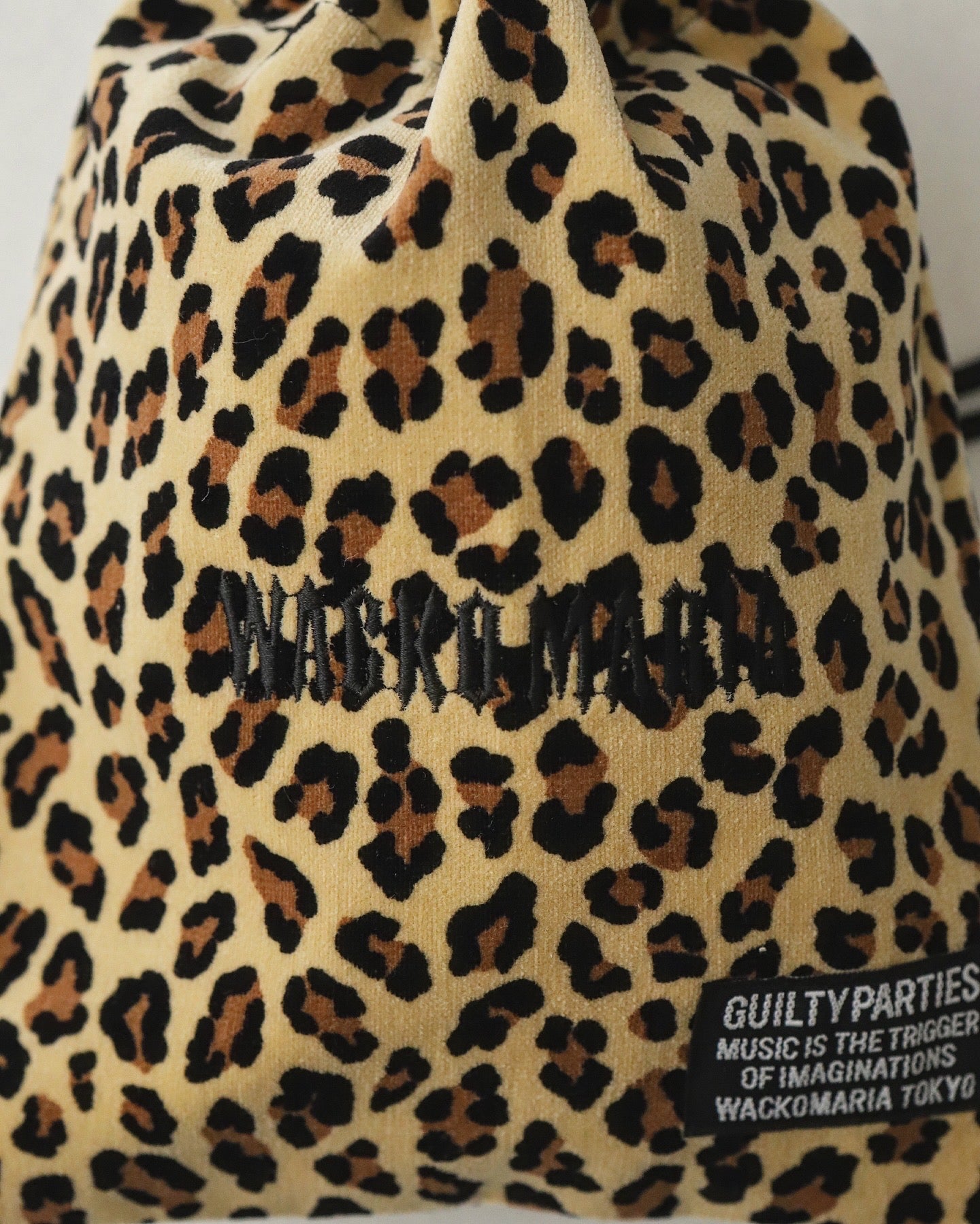 LEOPARD VELOUR DRAWSTRING BAG