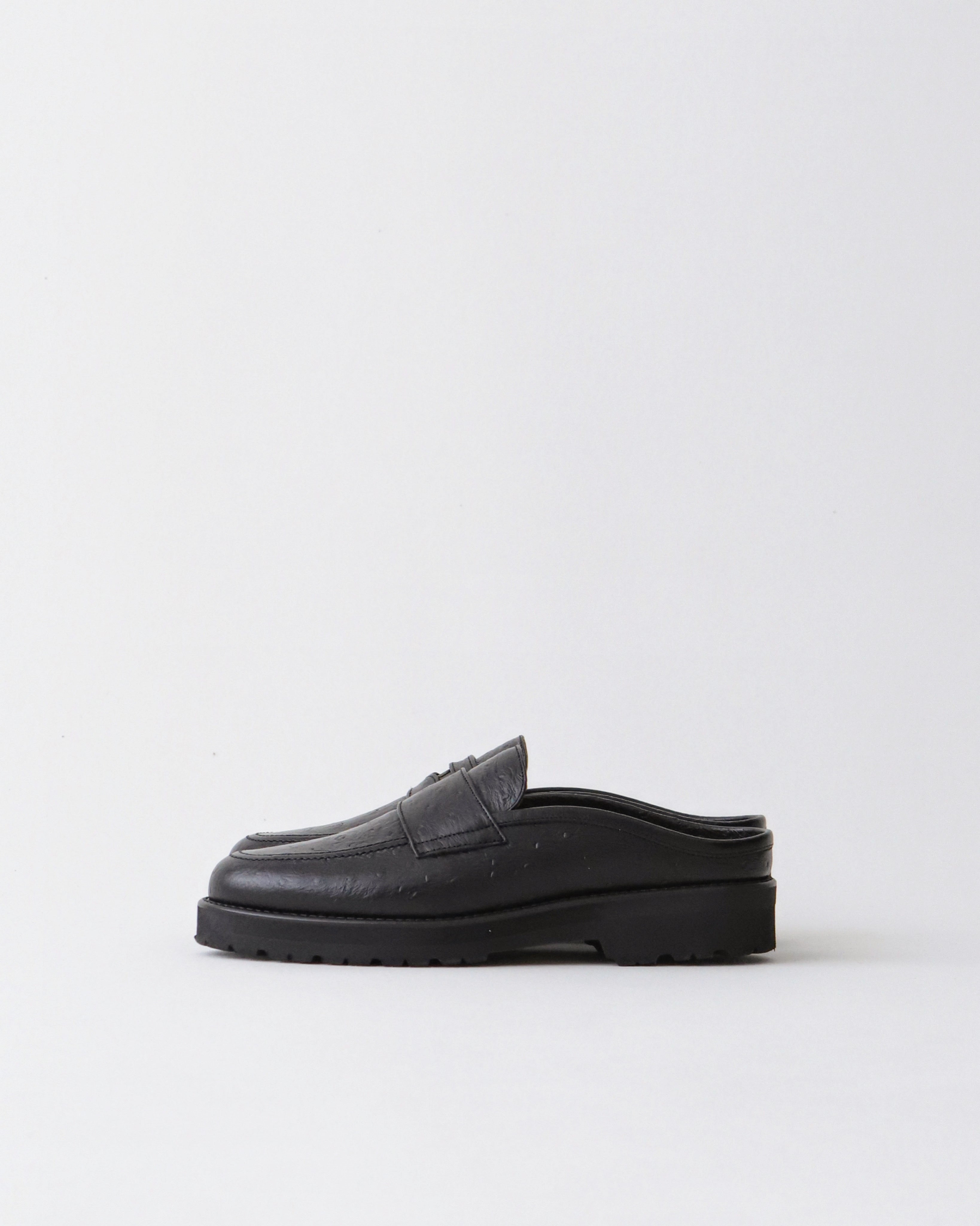 COIN LOAFER MULE OSTRICH BLACK