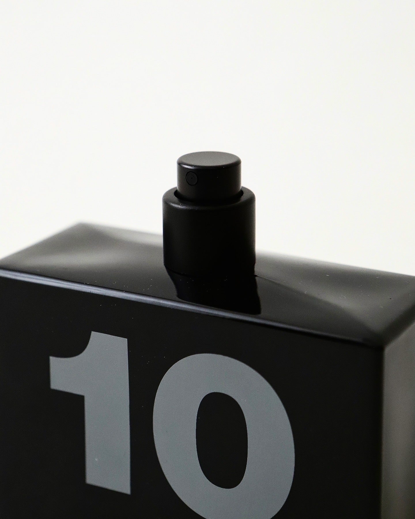 ODEUR 10