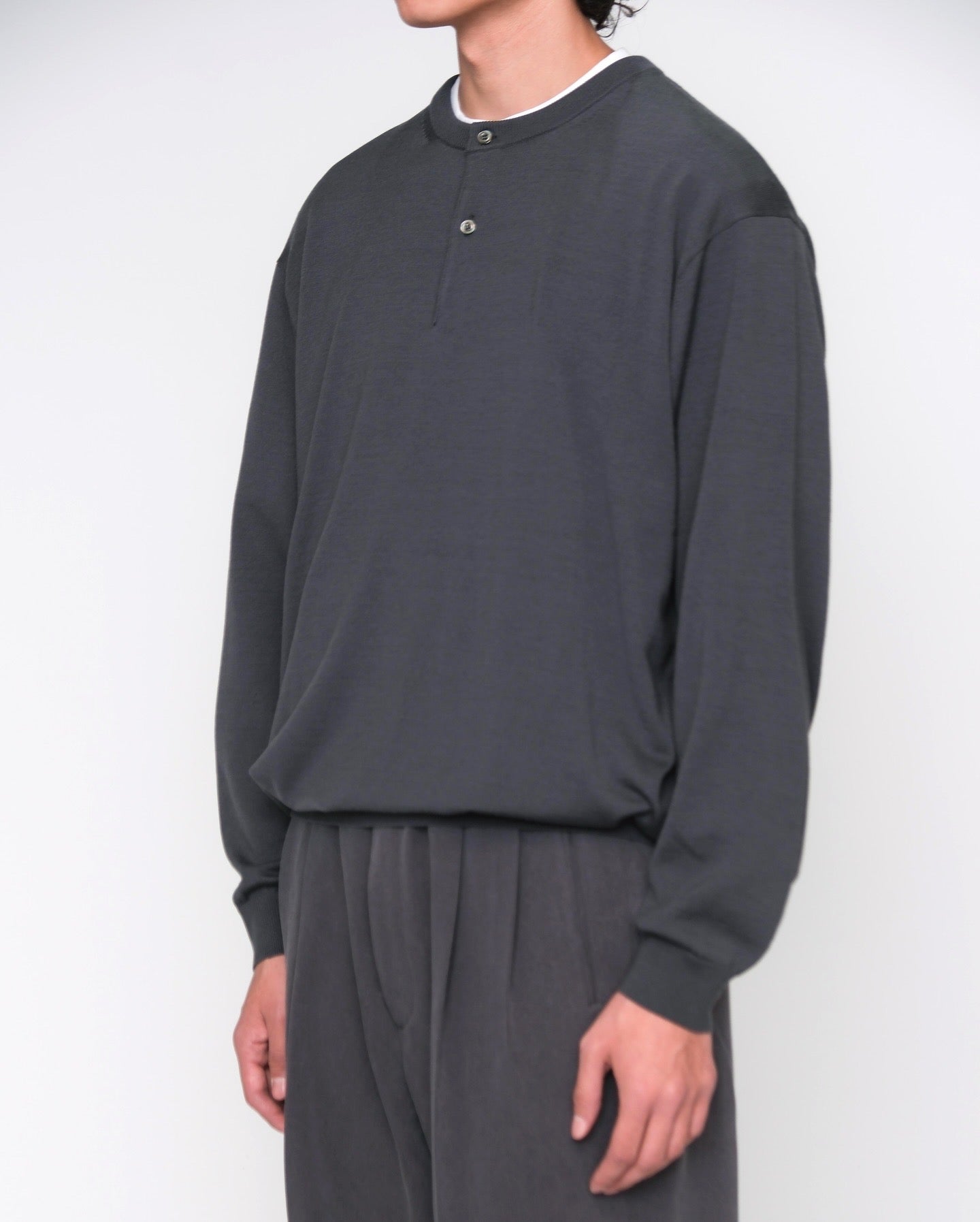 WOOL KNIT HENLEY NECK SWEATER