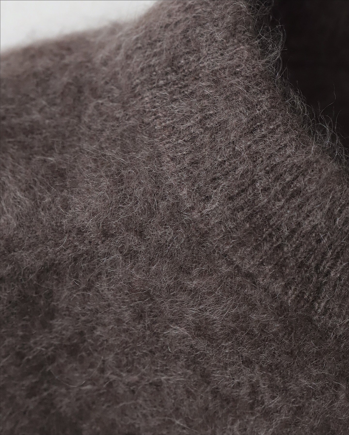 ROYAL CASHMERE FUR CREWNECK CARDIGAN（WOMEN）