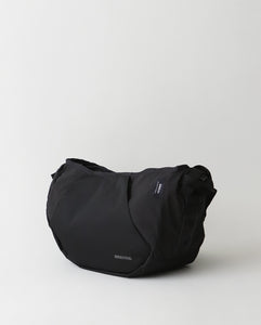 BRIEFINGS SLING BAG｜ESTER CORDURA DIA RIP × SUEDE NYLON ESTER