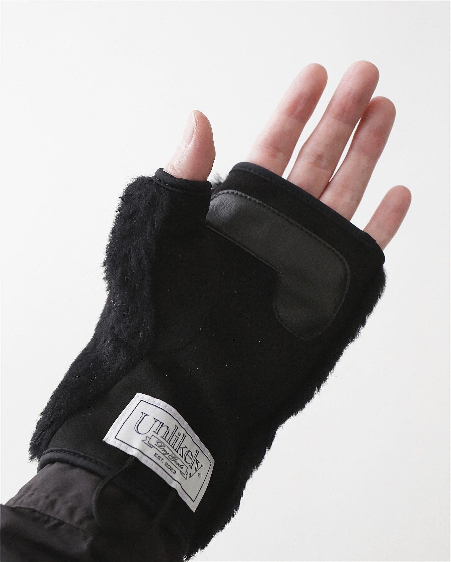 Unlikely Bear Hand Glove アンライクリー Unlikely UNLIKELY BEAR HAND GLOVE – NCNR ONLINE STORE
