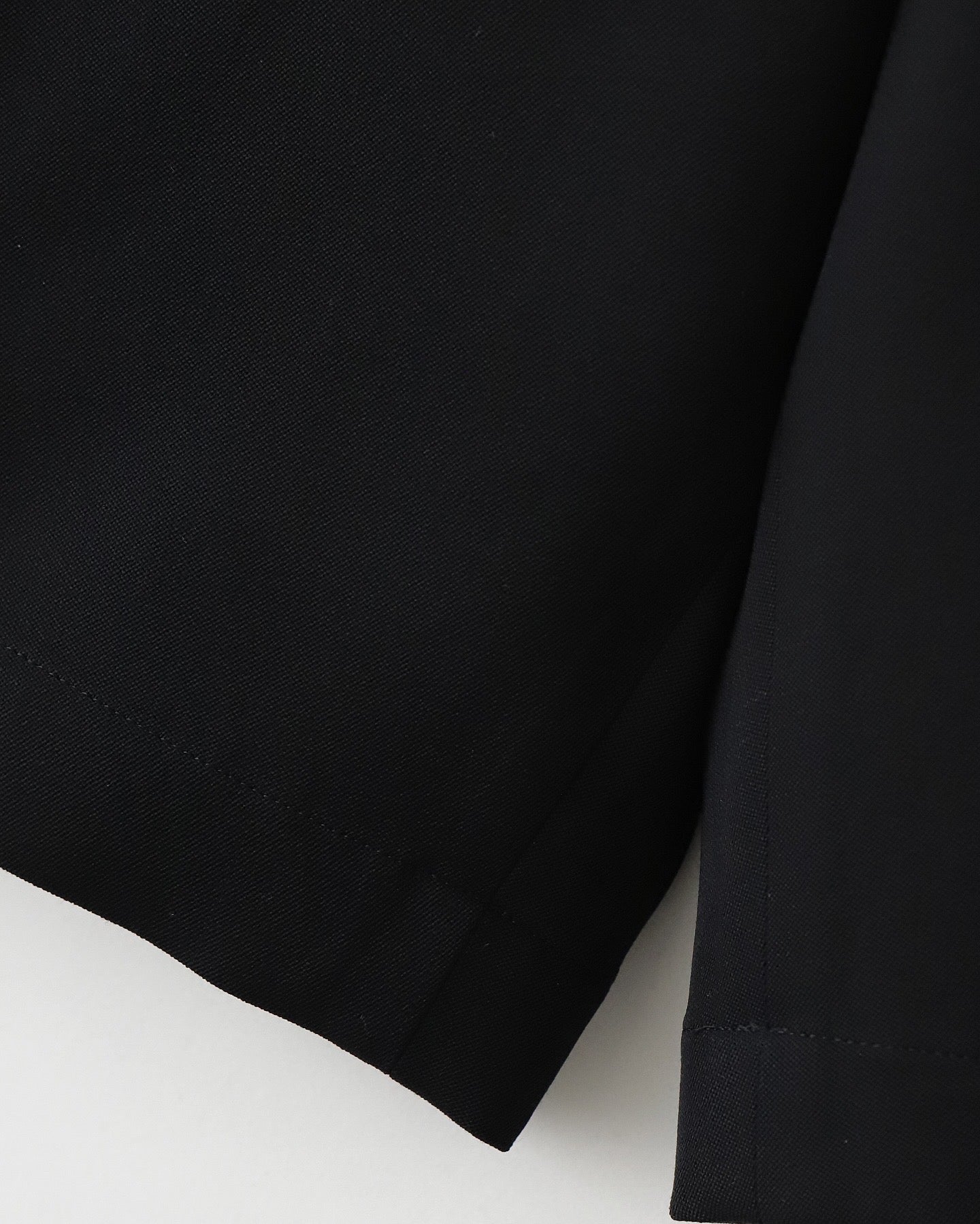 DOUBLE PLEATED SHORT TROUSERS / Dormeuil