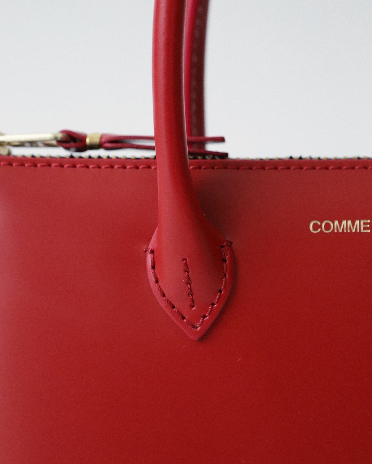 ZIP LARGE POUCH WITH HANDLE