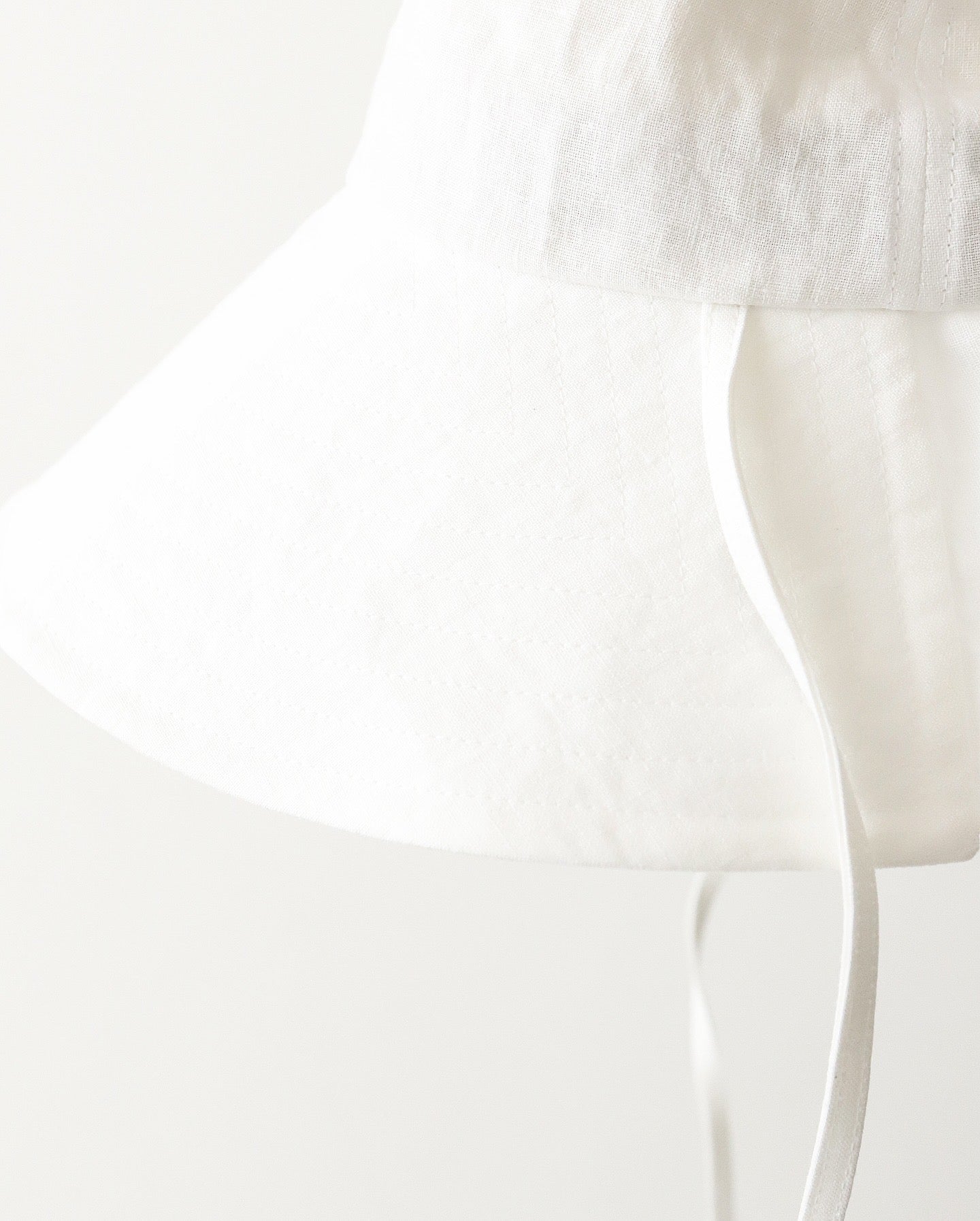FIELD HAT LINEN WHITE
