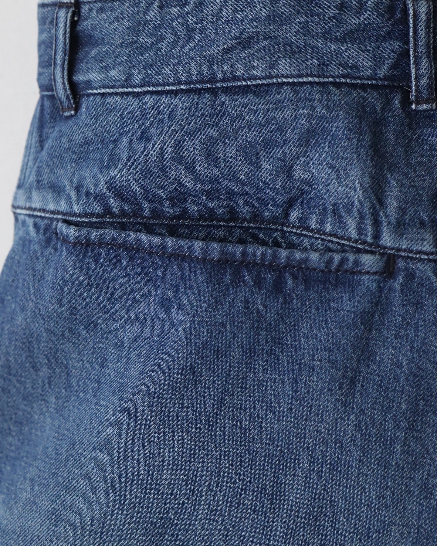 CURVED WIDE PANTS