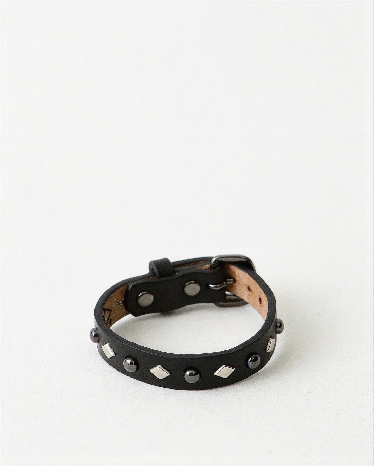 WOLF’S HEAD / STUDS LEATHER WRIST BAND（15mm）L