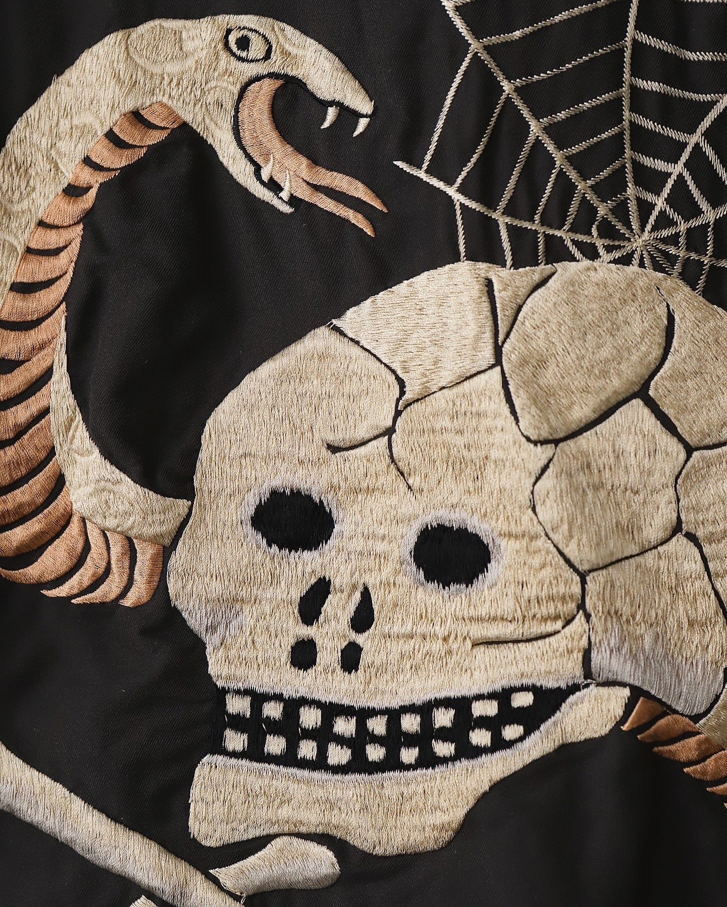 SKULL JACKET AGED MODEL