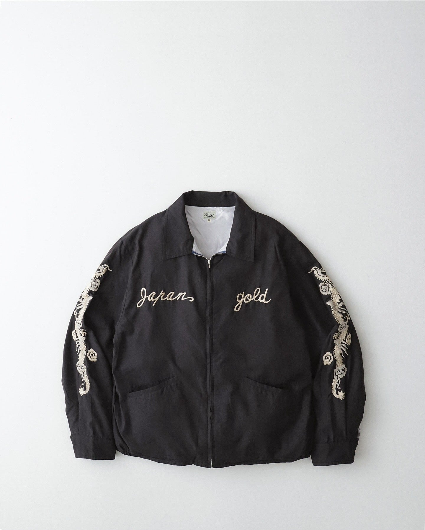 SKULL JACKET AGED MODEL