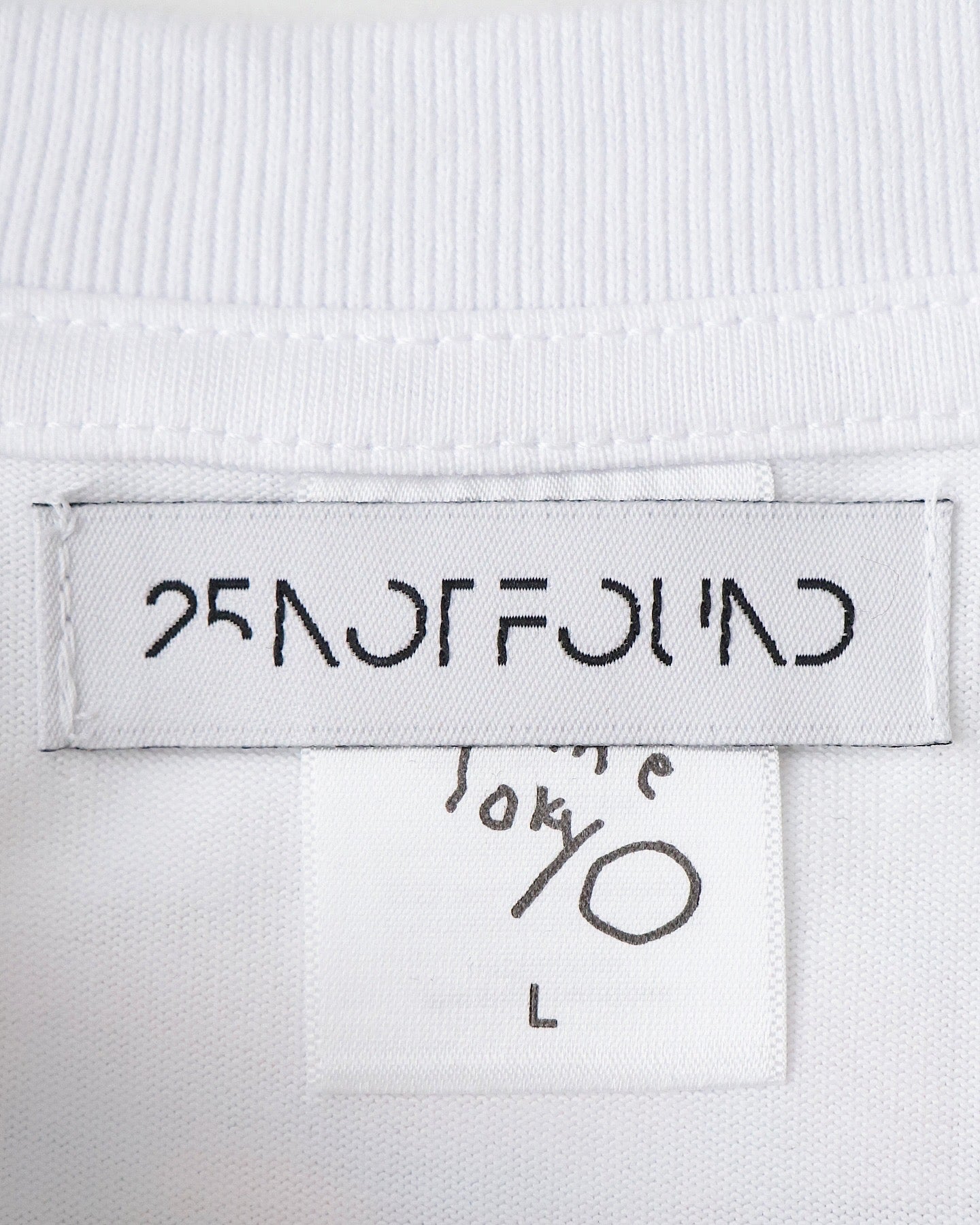 CAR OF THE PINK TEE / DESIGNED BY 25NOT FOUND
