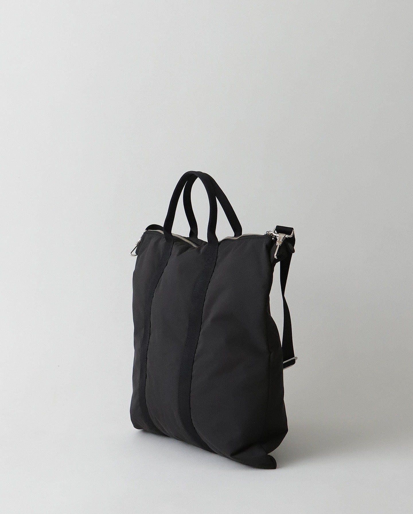 UNLIKELY ”MIL” HELMET BAG SQUARE