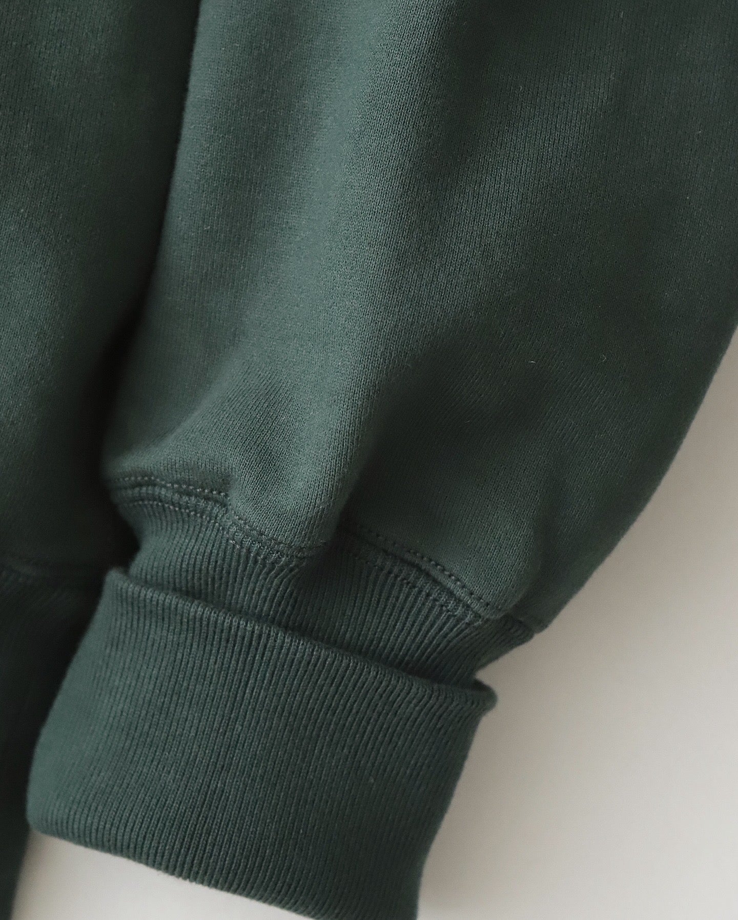 UNLIKELY SIMPLE SWEAT CREW "CENTRAL PARK"