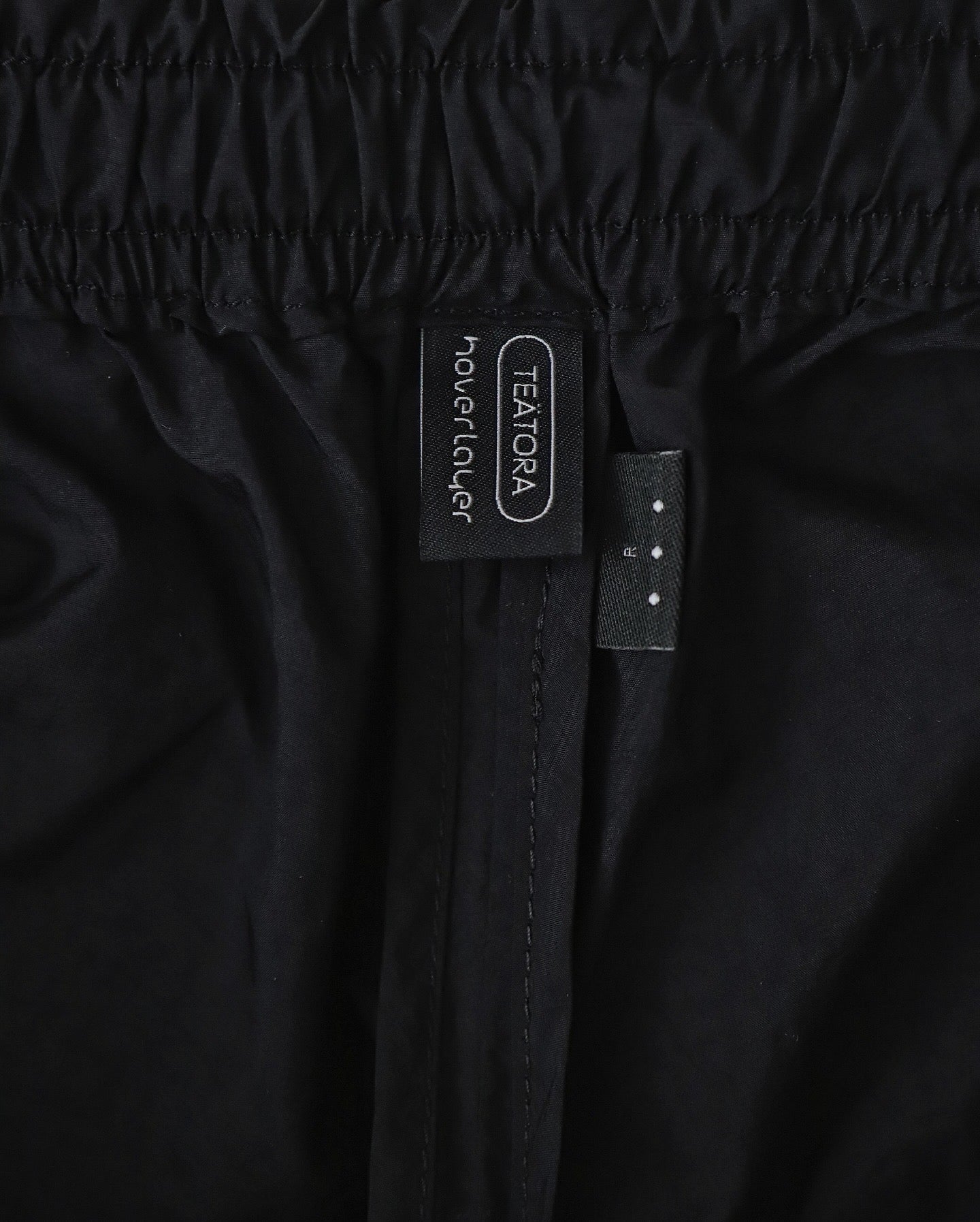 WALLET PANTS RESORT / HOVERLAYER