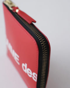 HUGE LOGO ZIP WALLET