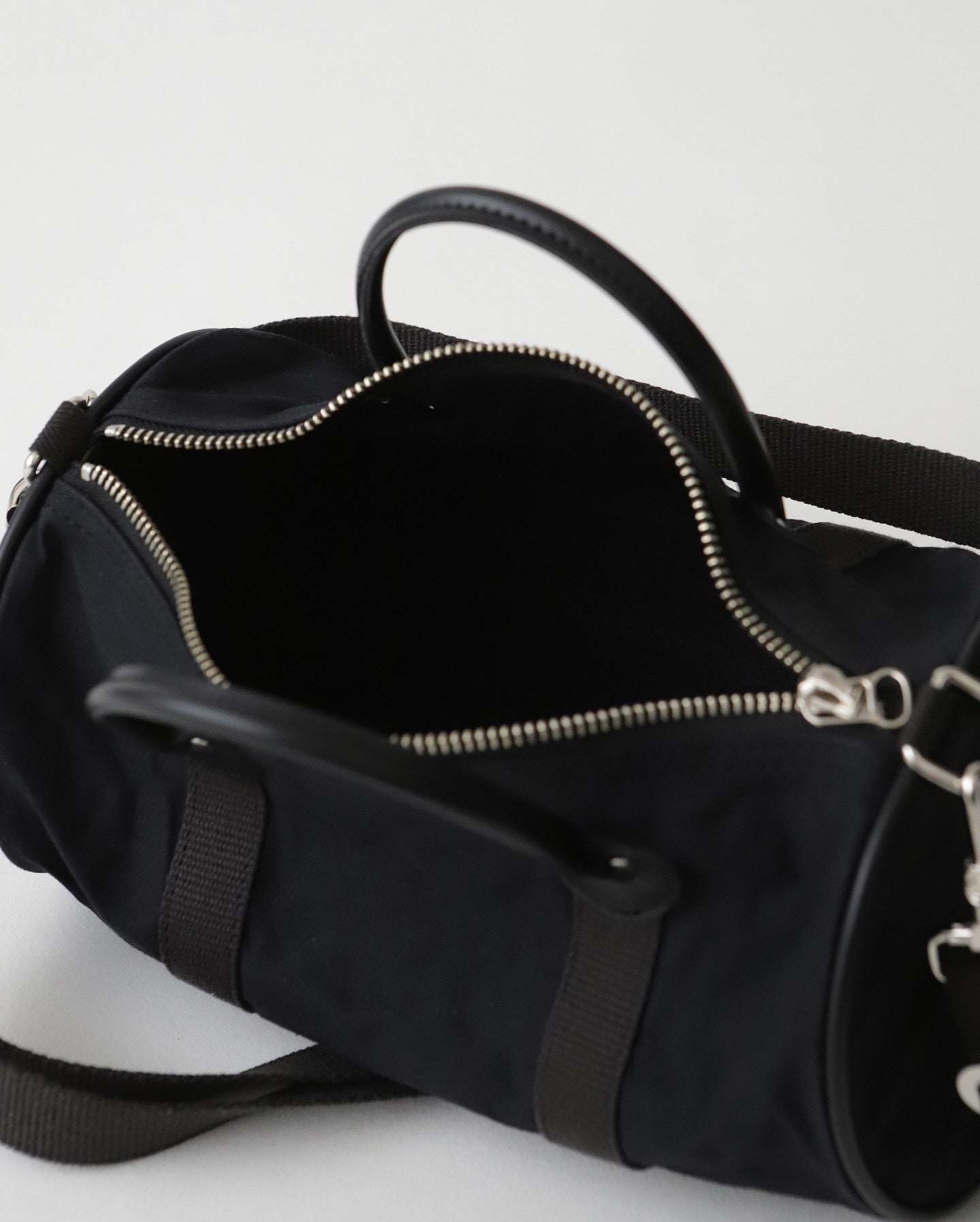 新品未使用 Unlikely Miniature Duffle bag UNLIKELY 