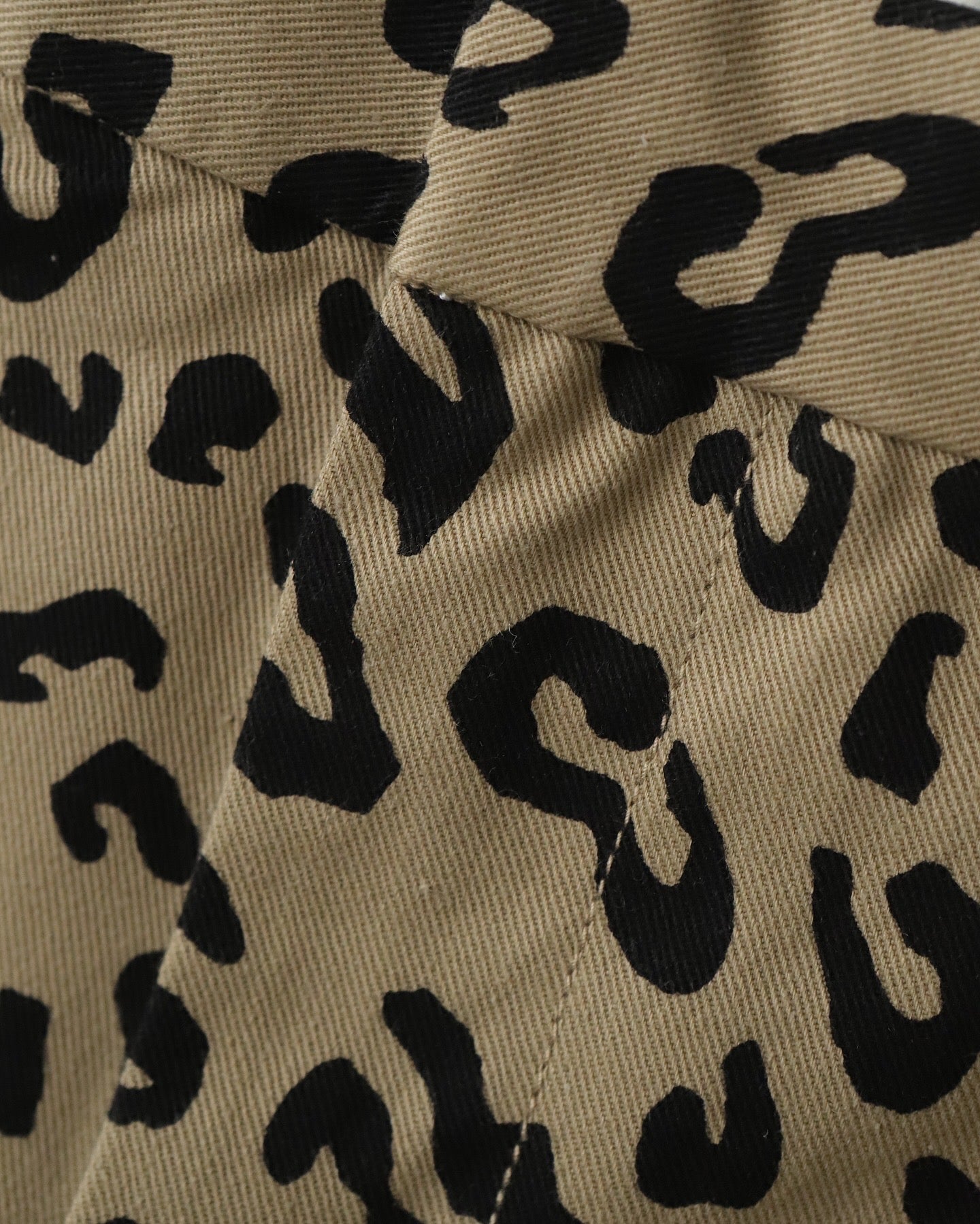 DICKIES / LEOPARD PLEATED SHORT TROUSERS