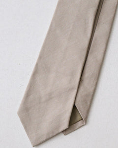 UNLIKELY TIE OXFORD