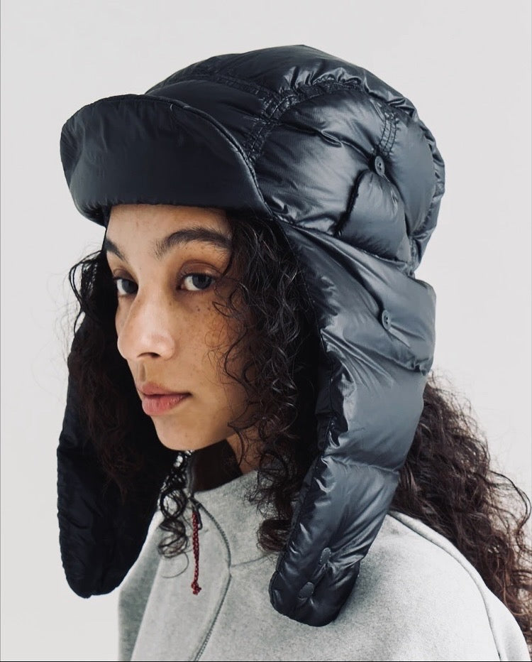MOUNTAIN LODGE DOWN EAR FLAP CAP