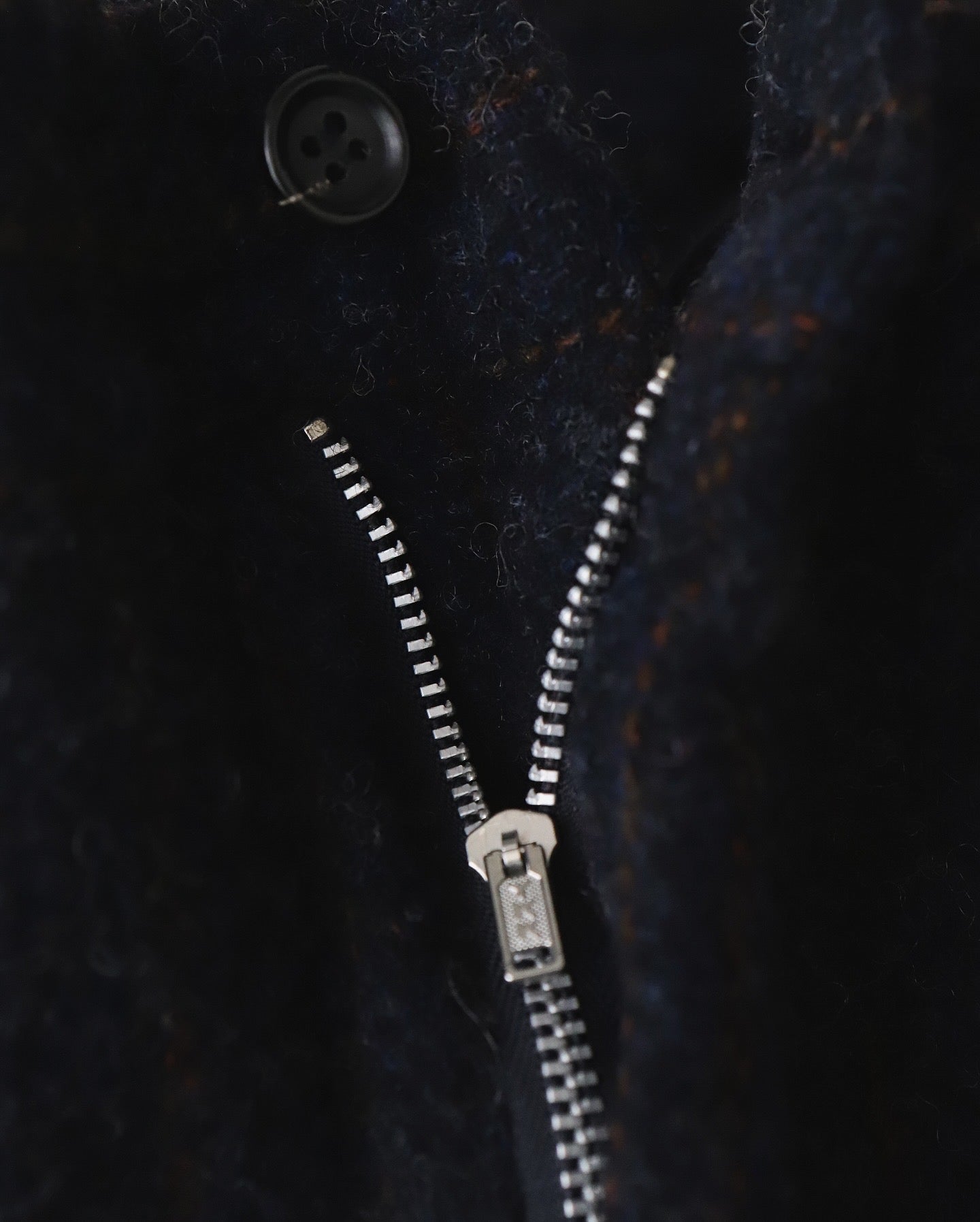 SHARKSKIN STRIPE FULLING EASY PANTS