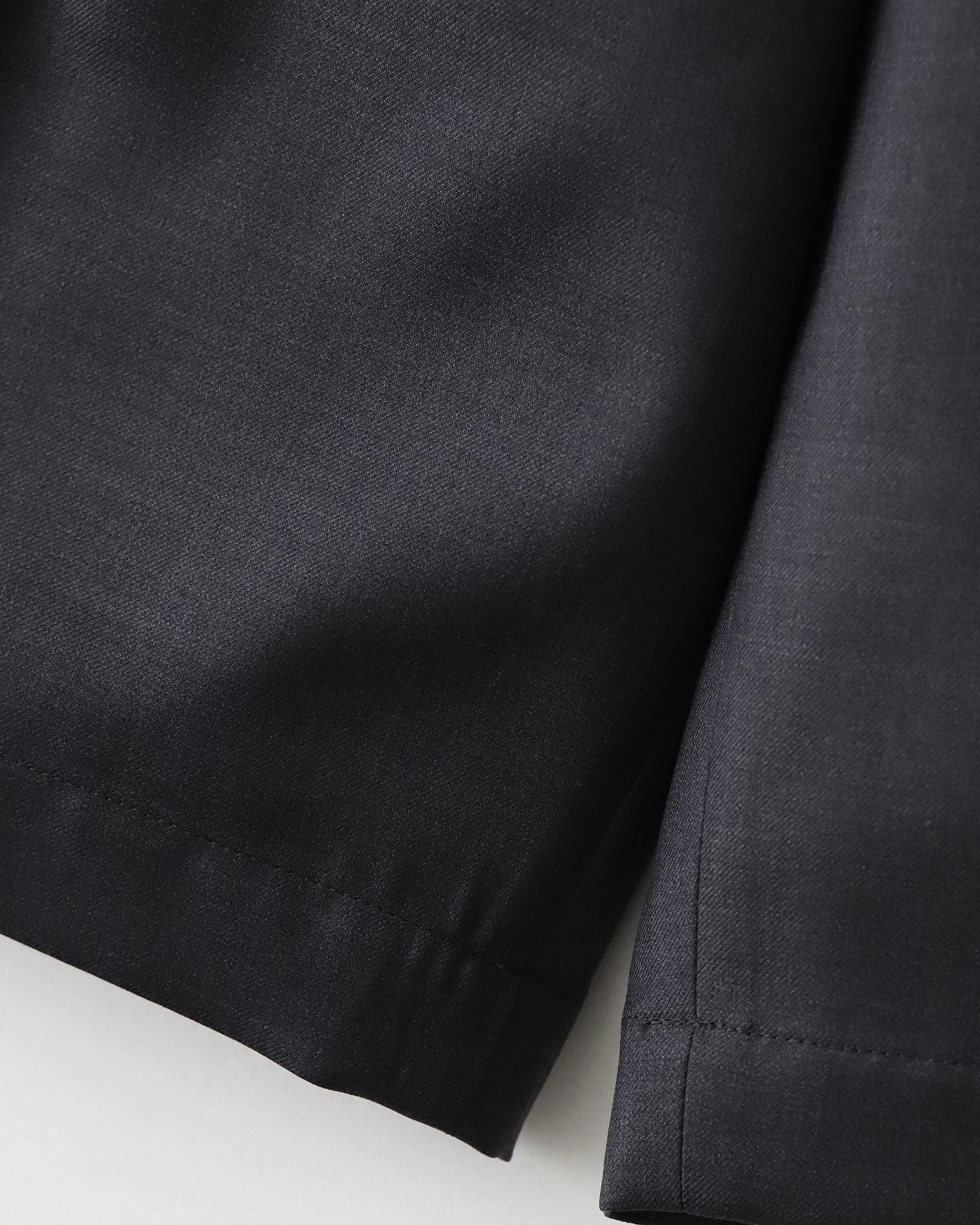 DOUBLE PLEATED SHORT TROUSERS / Ermenegildo Zegna