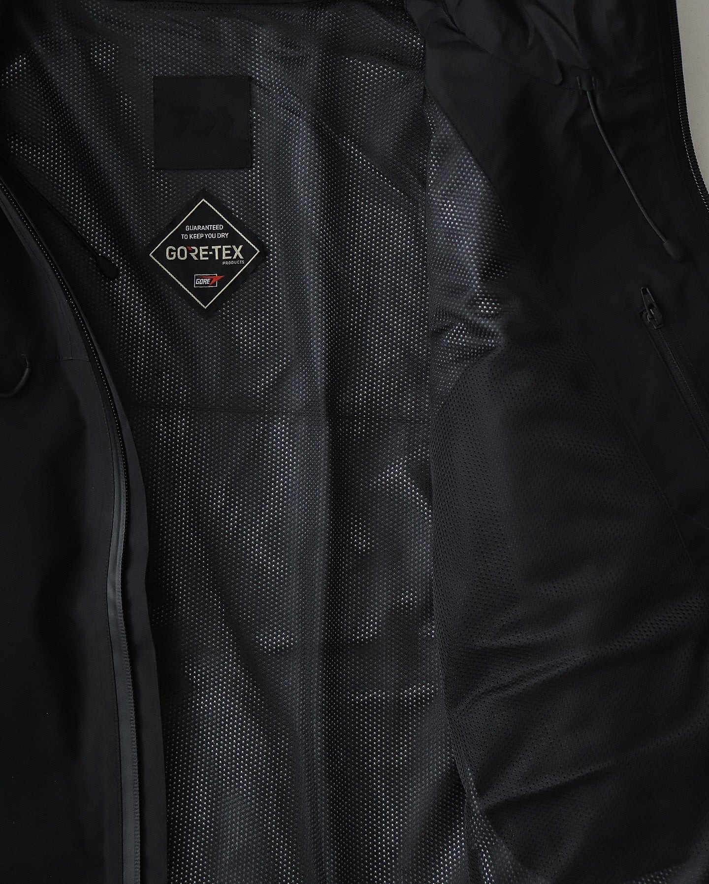 W's GORE-TEX TECH MIL SHELL JACKET