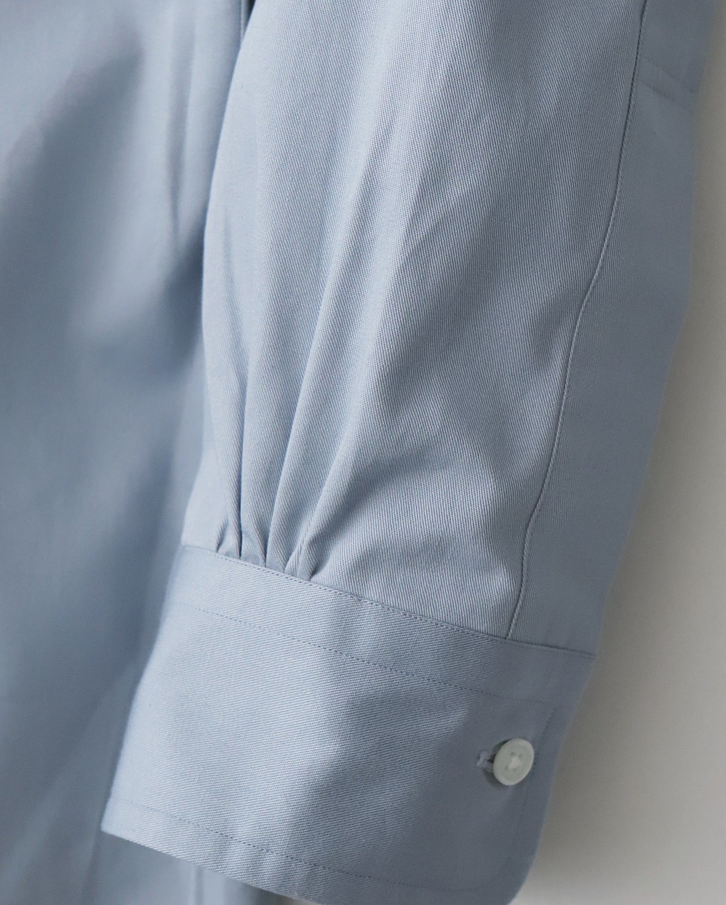 REGULAR COLLAR SHIRT