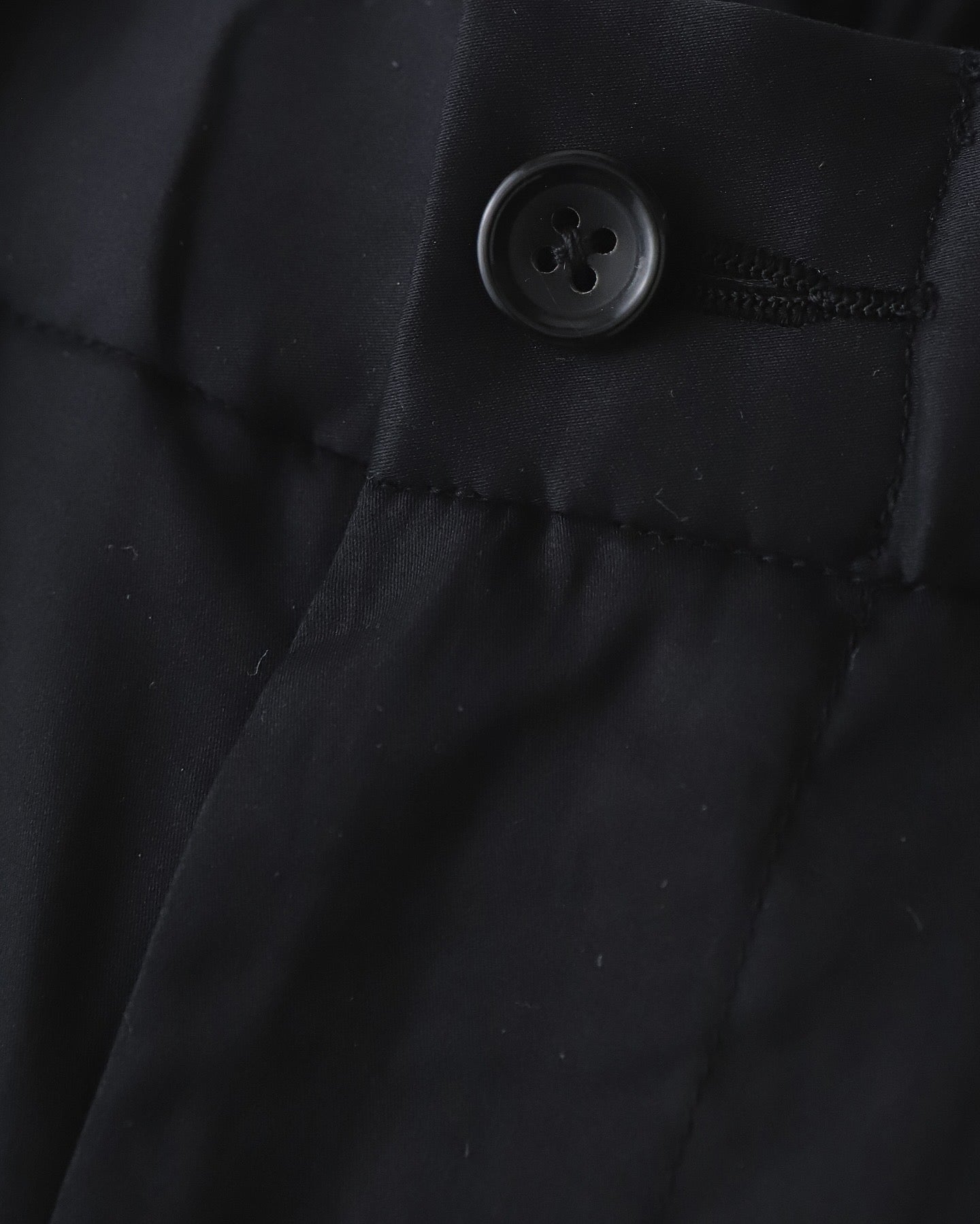SILICON POPLIN TWO TUCK EASY PANTS
