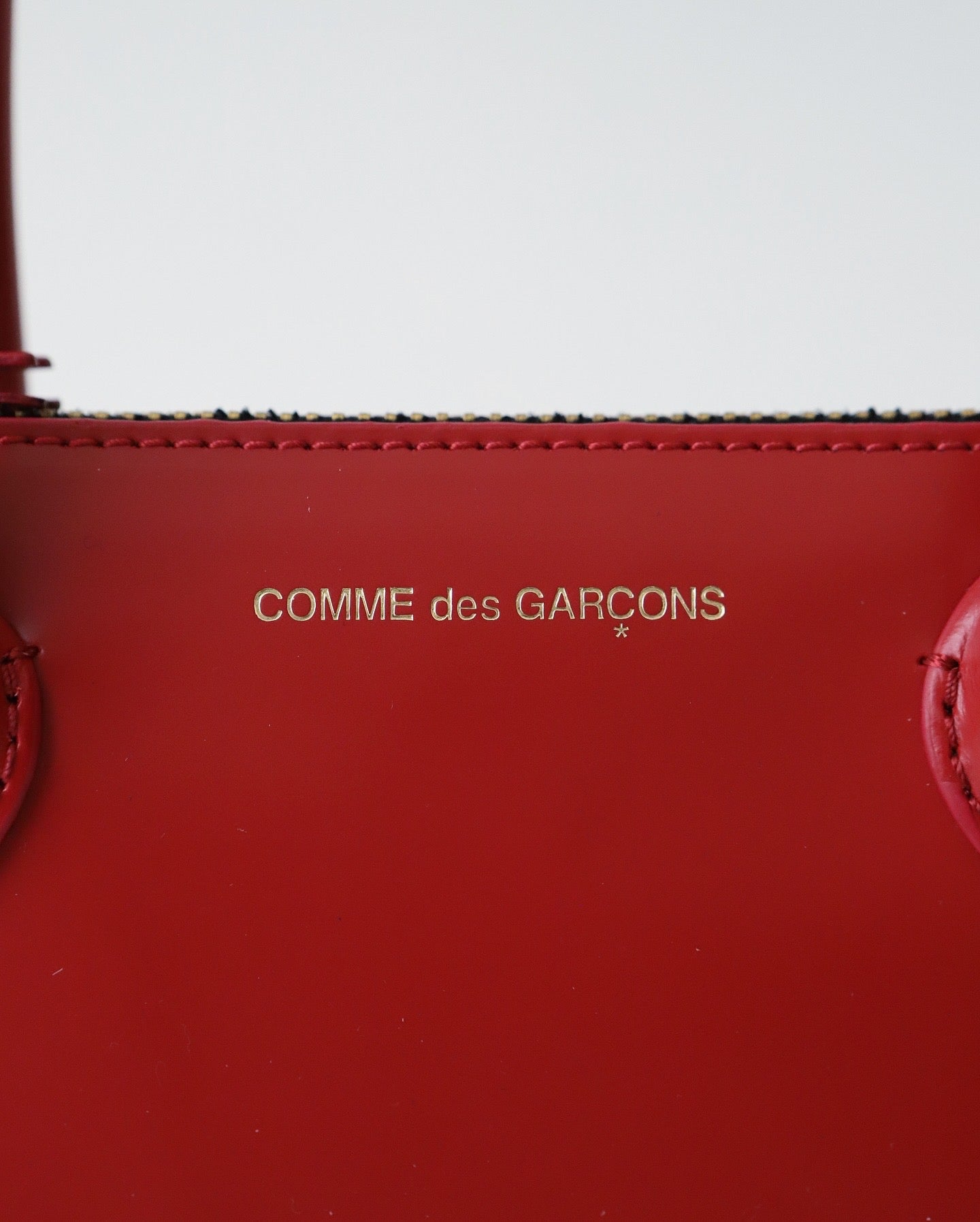 ZIP LARGE POUCH WITH HANDLE