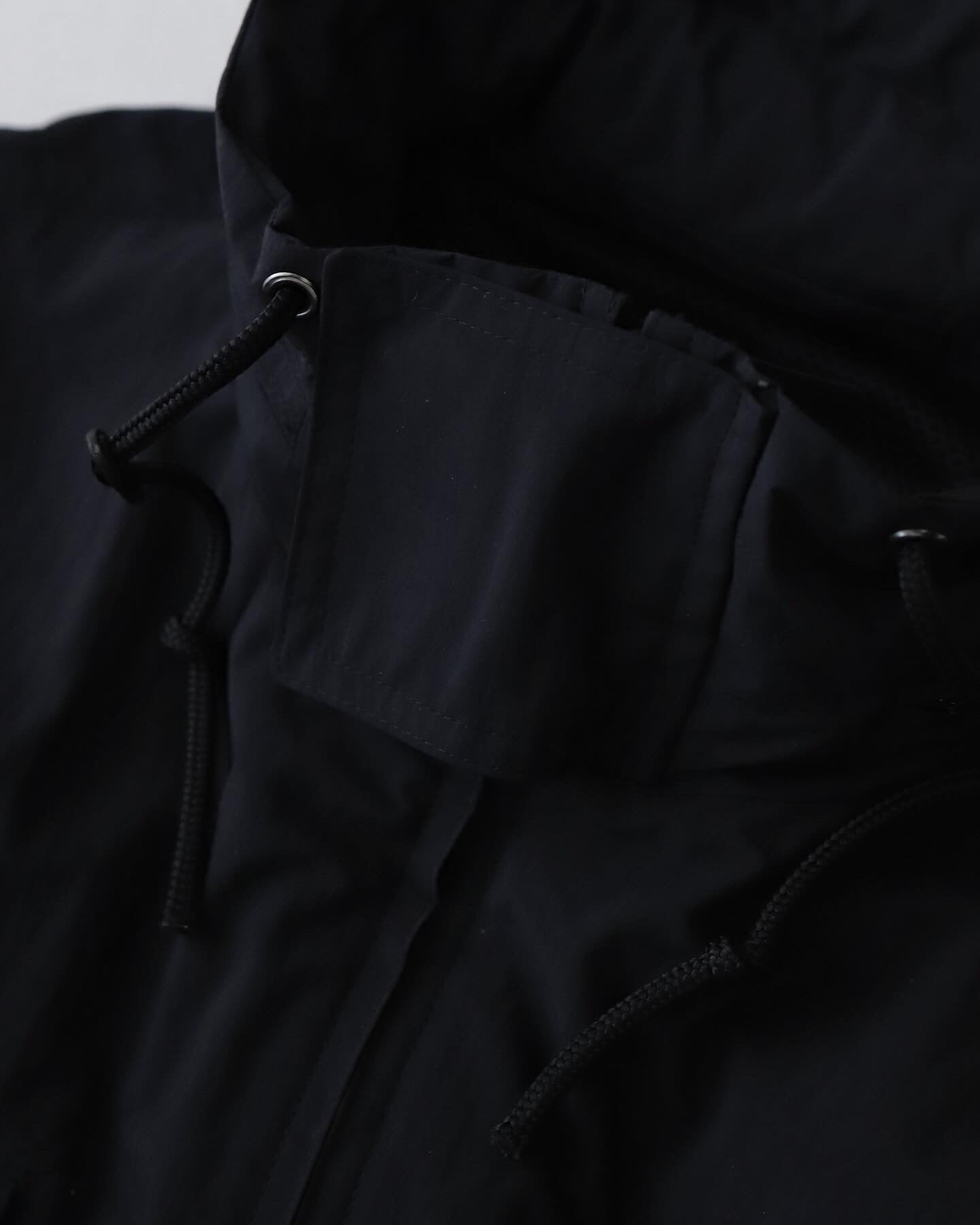 TRAVEL NYLON PACKABLE JACKET