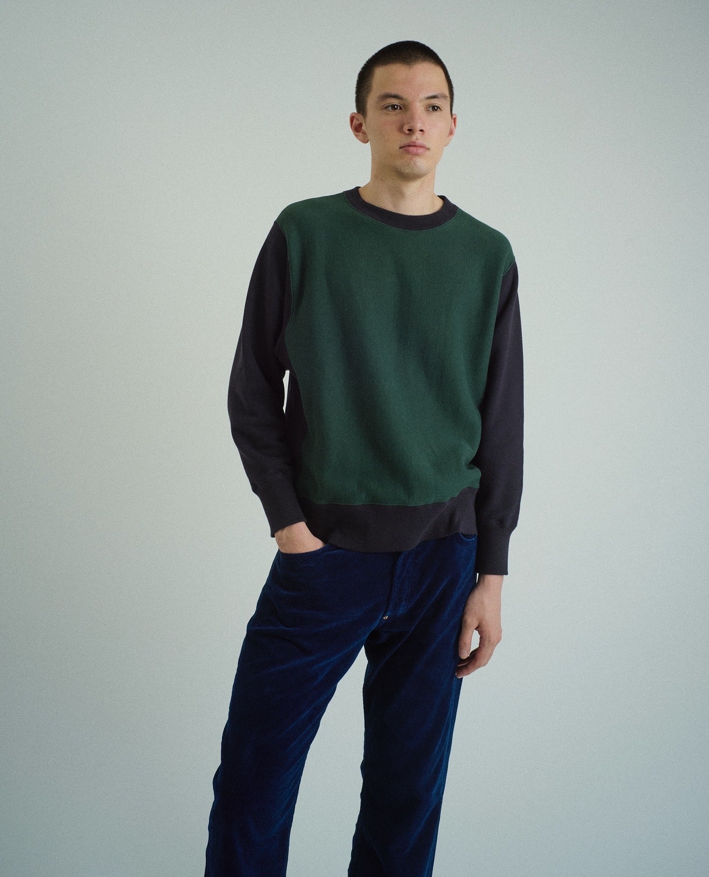 SWEAT SHIRT