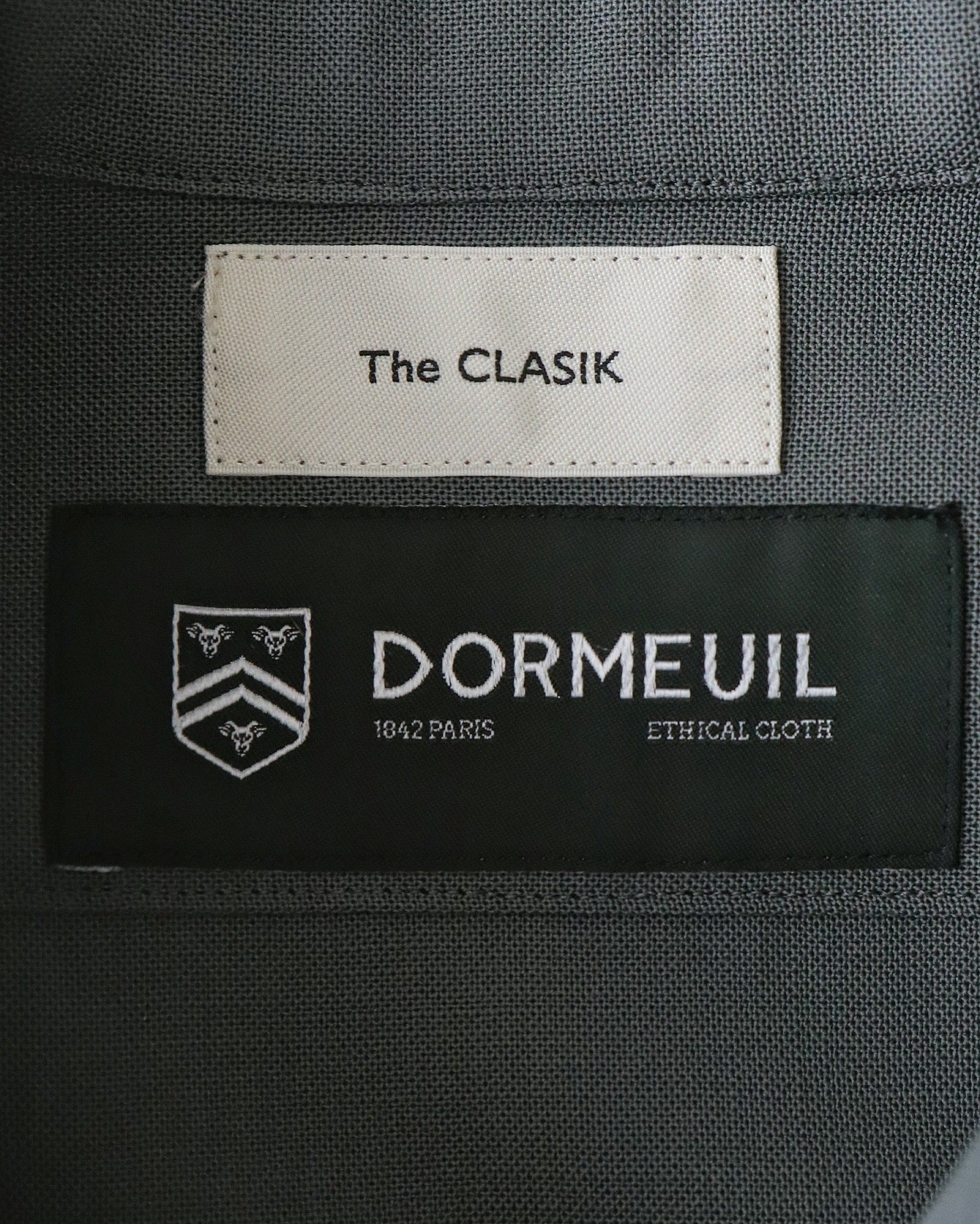 MINIMAL COLLORLESS SHIRTS