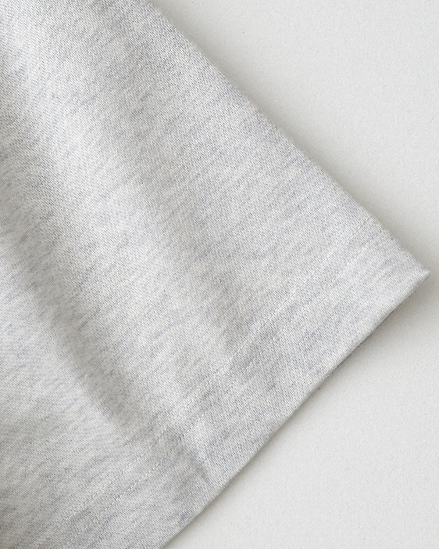 PRINTED GRAPHIC S/S TEE “CLASSIC LOGO”