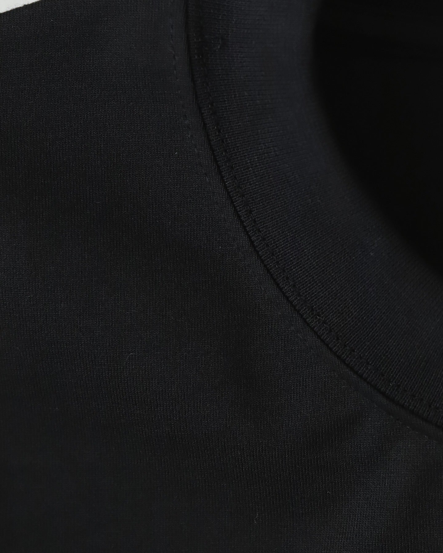 TECH DRAWSTRING L/S TEE