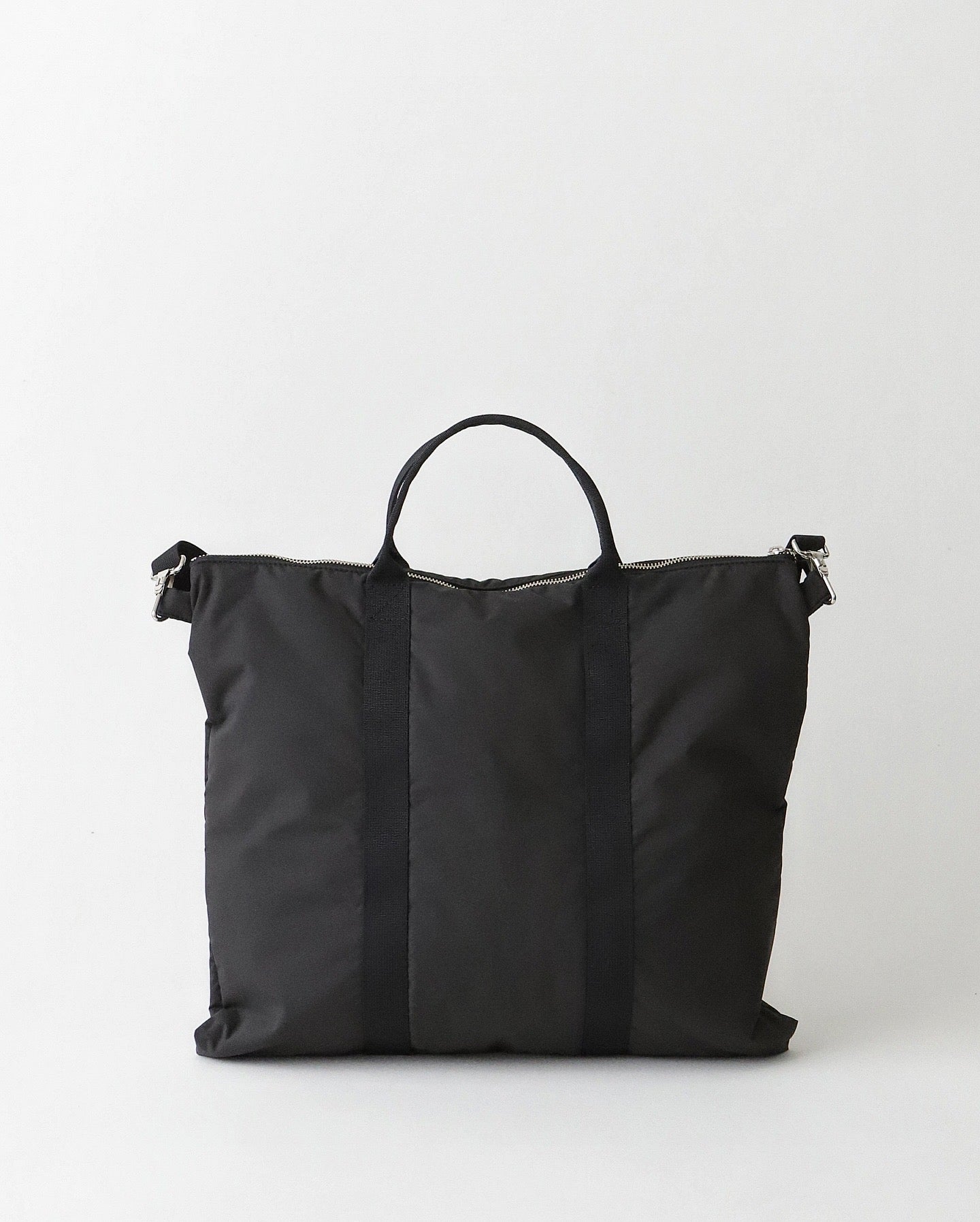 UNLIKELY ”MIL” HELMET BAG SQUARE