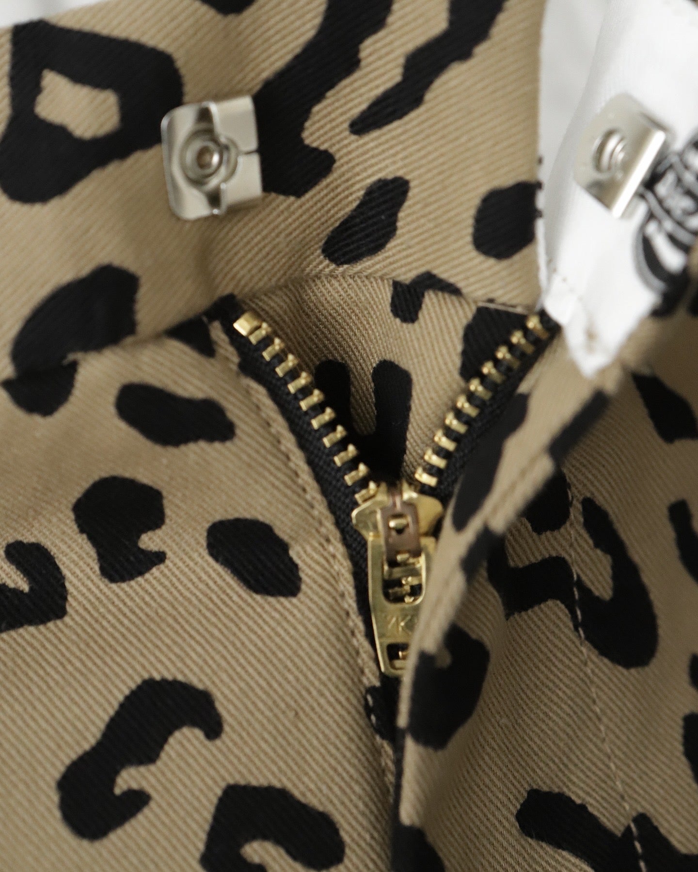 DICKIES / LEOPARD PLEATED SHORT TROUSERS