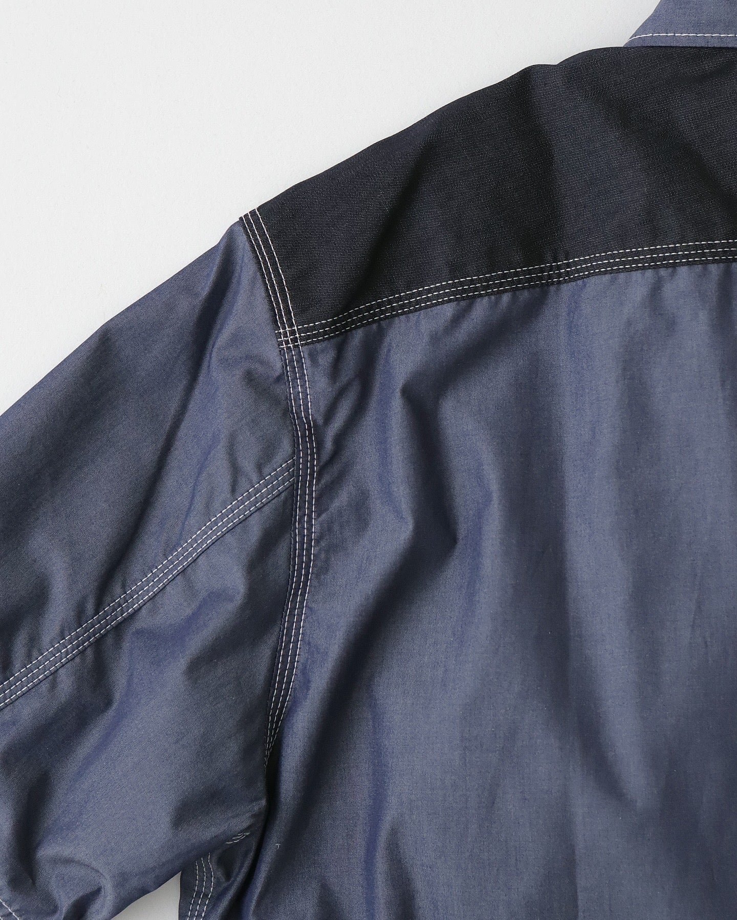 LEVI’S SHORT SLEEVE SHIRT