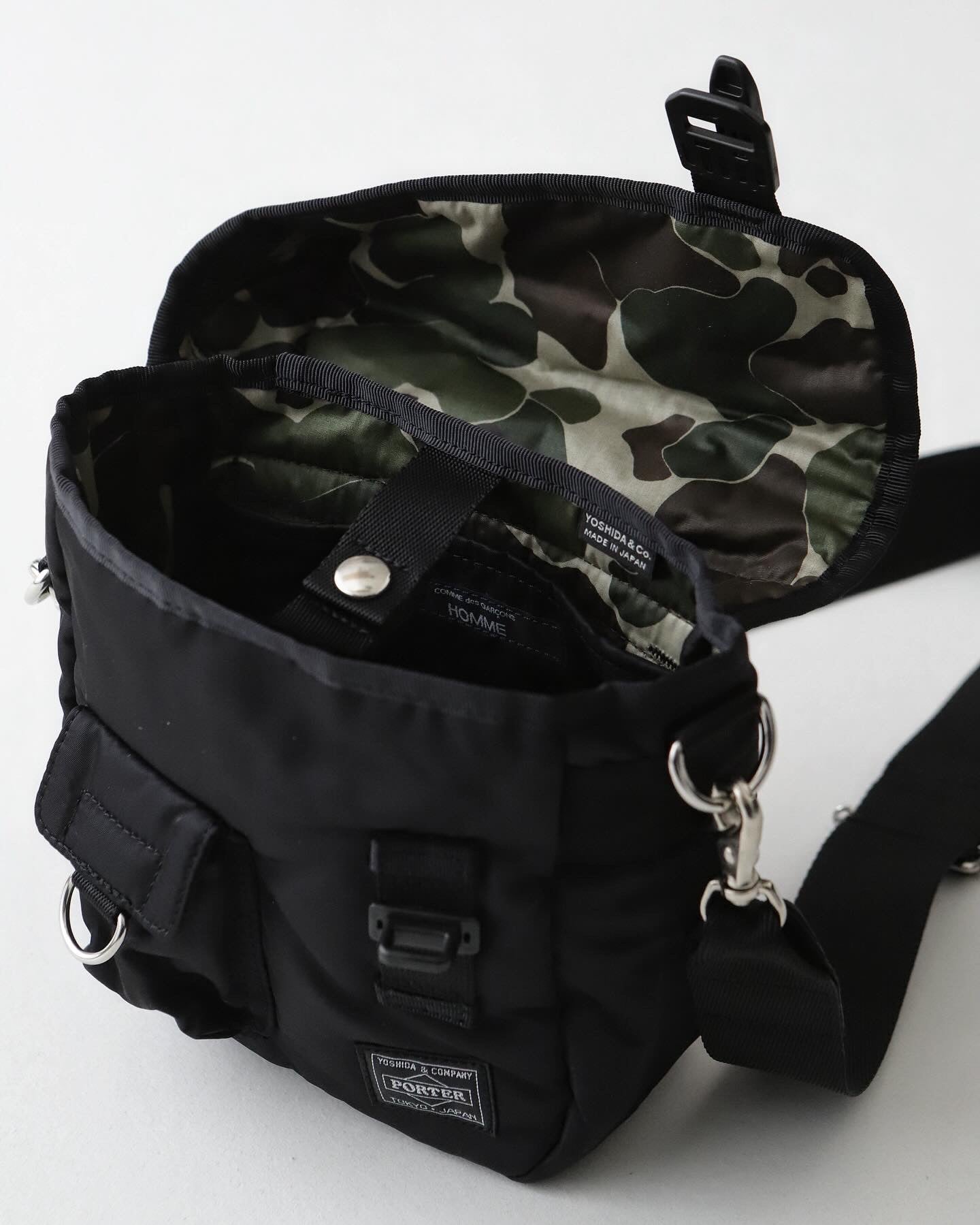 PORTER SHOULDER POUCH