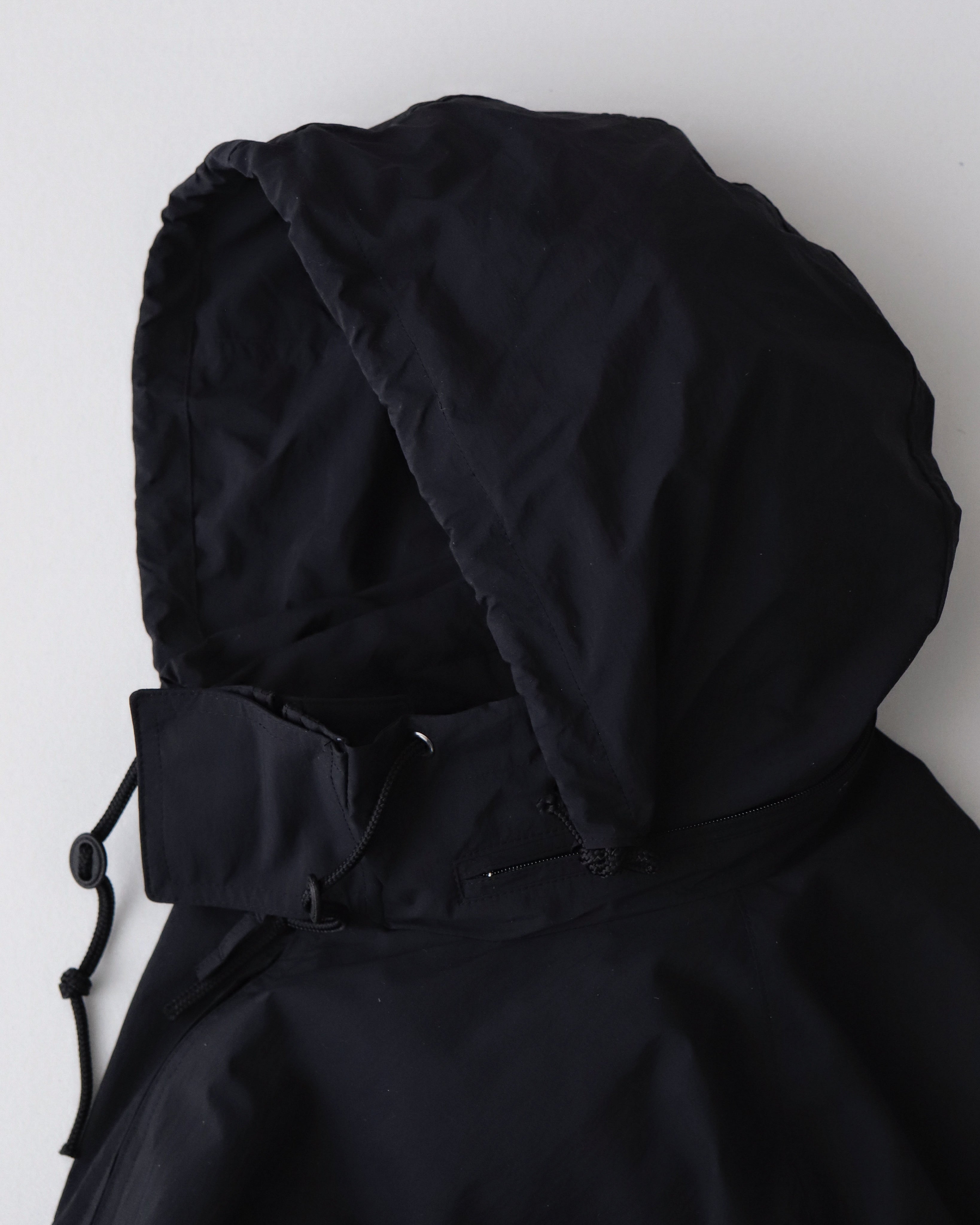 TRAVEL NYLON PACKABLE JACKET