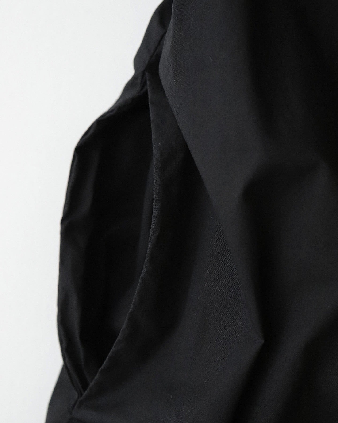 NATURAL DYED COTTON LAWN TUCKED DRESS（WOMEN）